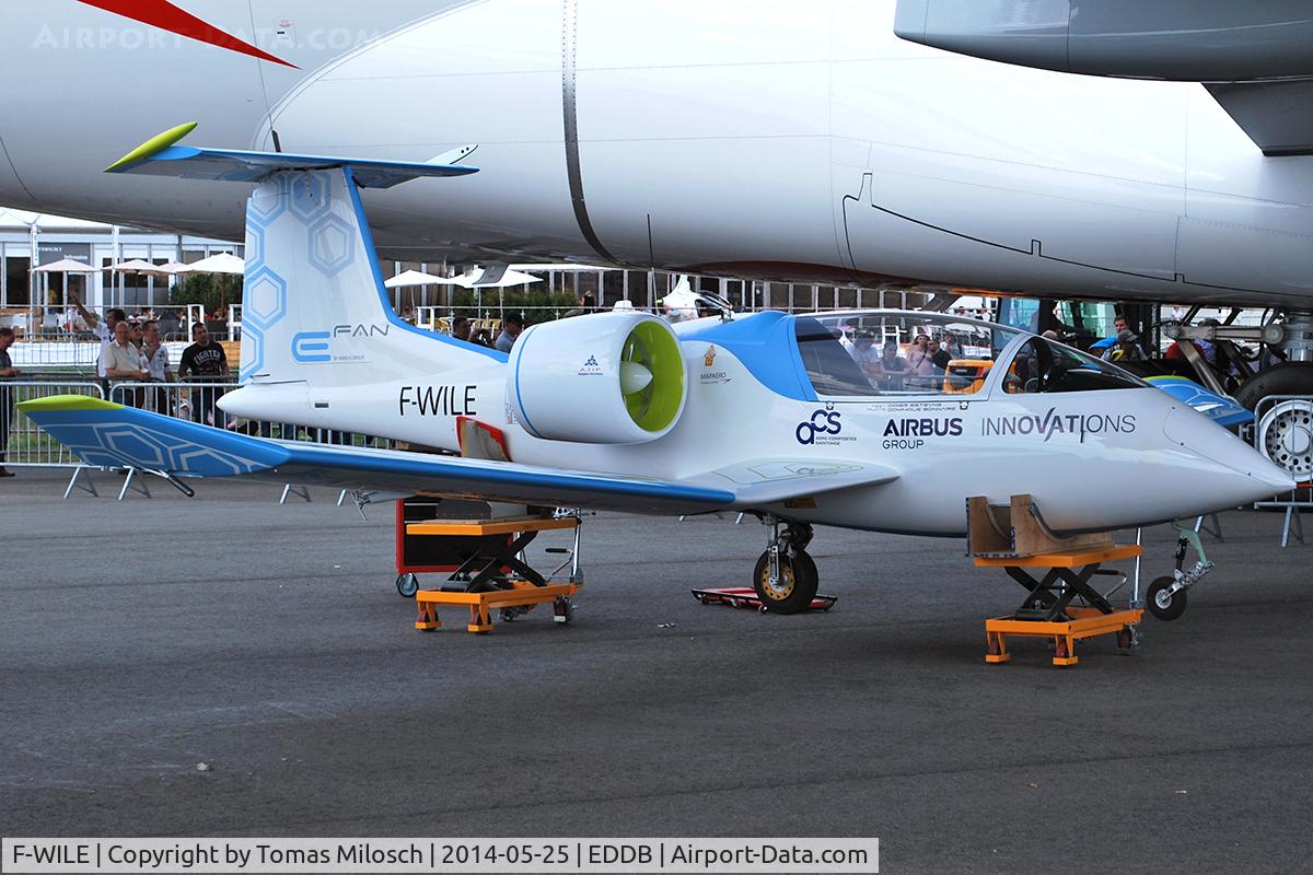 F-WILE, 2014 Airbus E-Fan C/N 001, ILA 2014