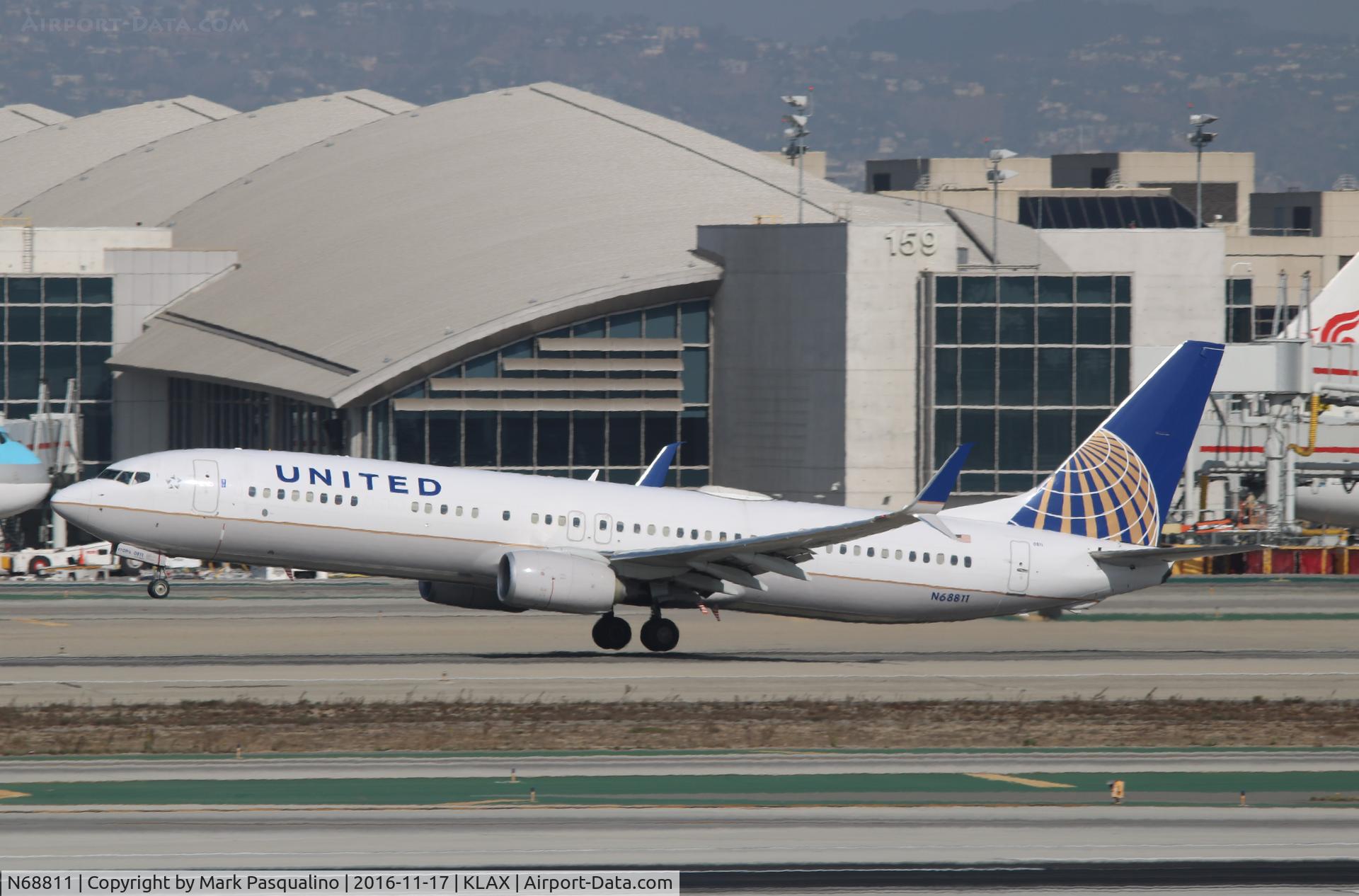 N68811, 2013 Boeing 737-924/ER C/N 42175, Boeing 737-900ER