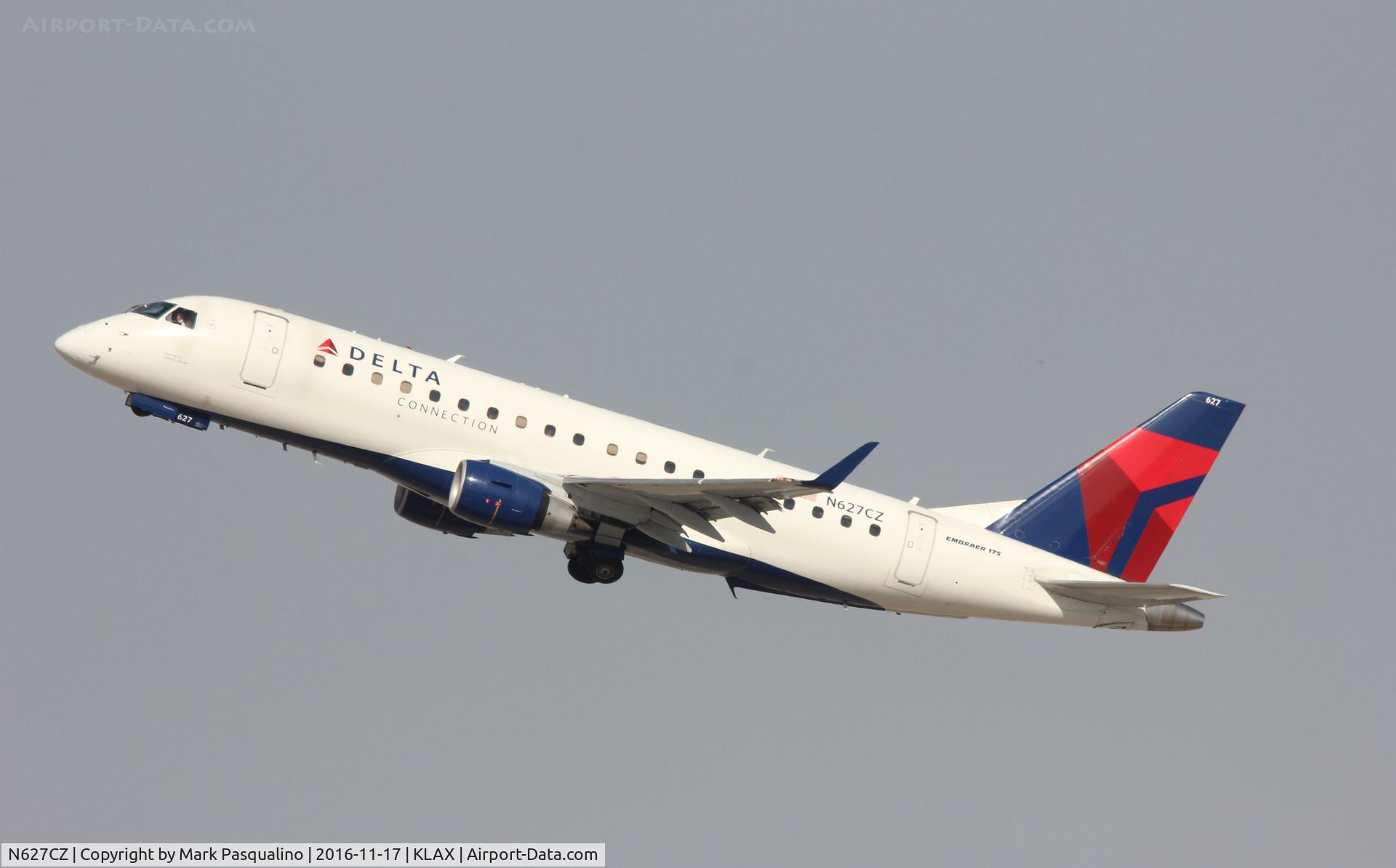 N627CZ, 2008 Embraer 175LR (ERJ-170-200LR) C/N 17000229, ERJ 170-200 LR