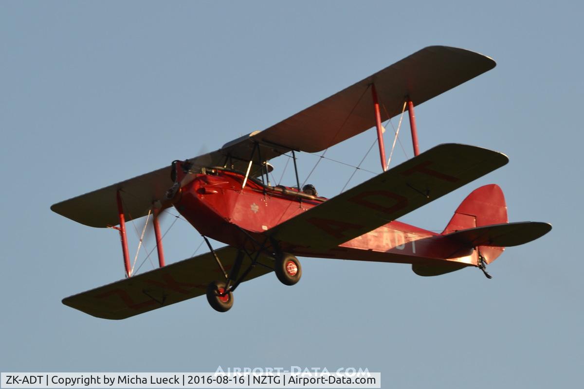ZK-ADT, 1929 De Havilland DH.60G Gipsy Moth C/N 1101, At Tauranga