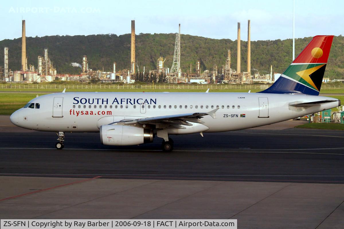 ZS-SFN, 2005 Airbus A319-131 C/N 2501, Airbus A319-131 [2501] (South African Airways) Cape Town Int'l~ZS 18/09/2006