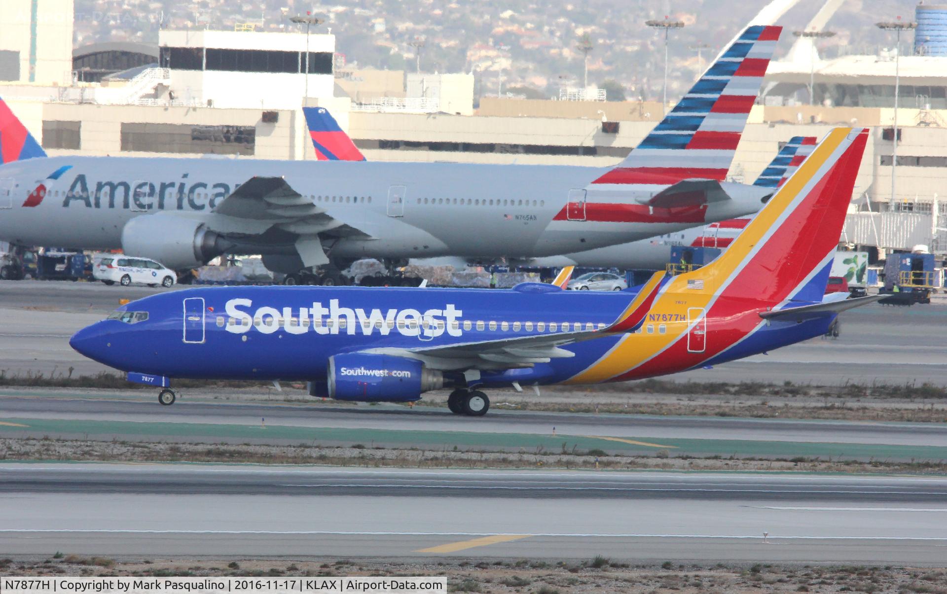 N7877H, 2005 Boeing 737-7Q8 C/N 29359, Boeing 737-700