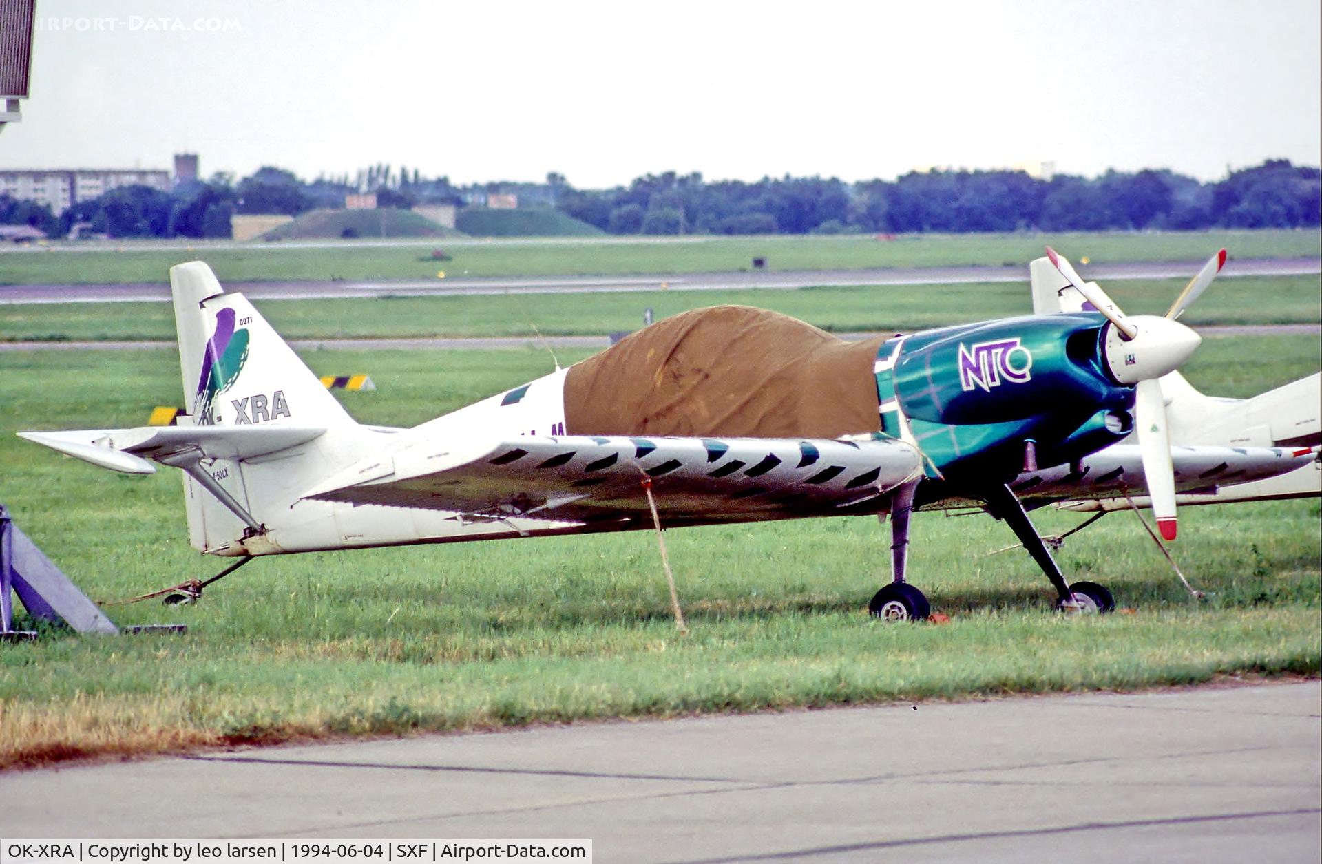 OK-XRA, Zlin Z-50LX C/N 0071, Berlin Air Show 4.6.94