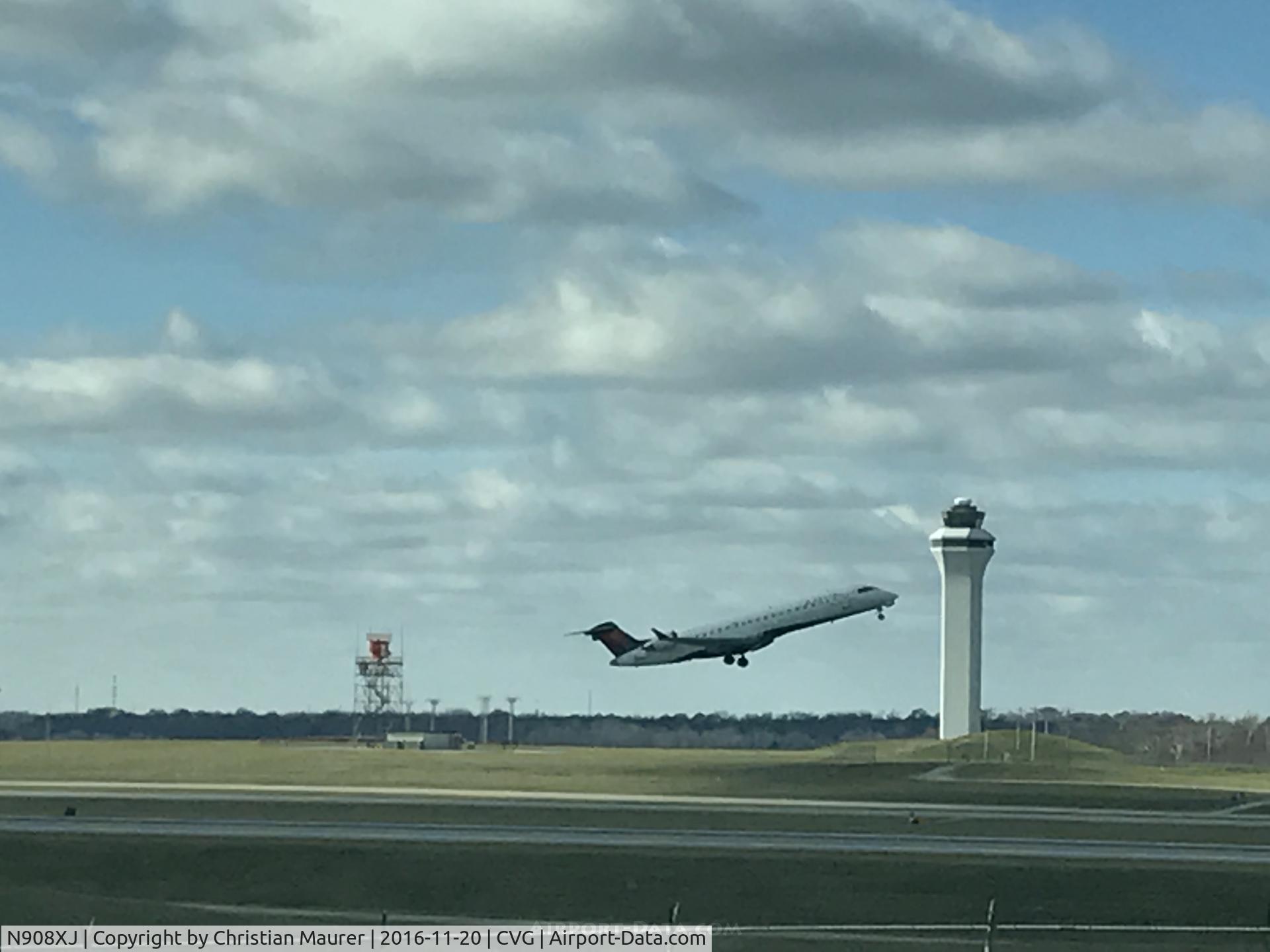 N908XJ, 2007 Bombardier CRJ-900ER (CL-600-2D24) C/N 15140, GoJet CRJ-700
