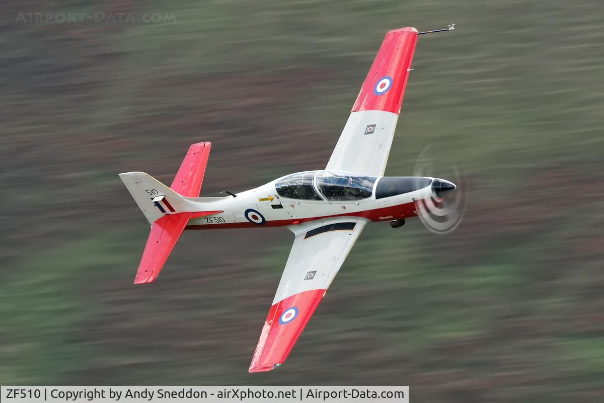 ZF510, 1992 Short S-312 Tucano T1 C/N S154/T125, Boscombes ZF510 low level through the Mach Loop.