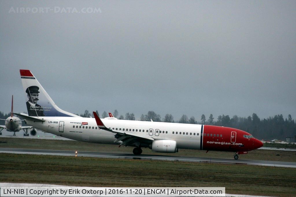 LN-NIB, 2011 Boeing 737-86J C/N 36879, LN-NIB in OSL