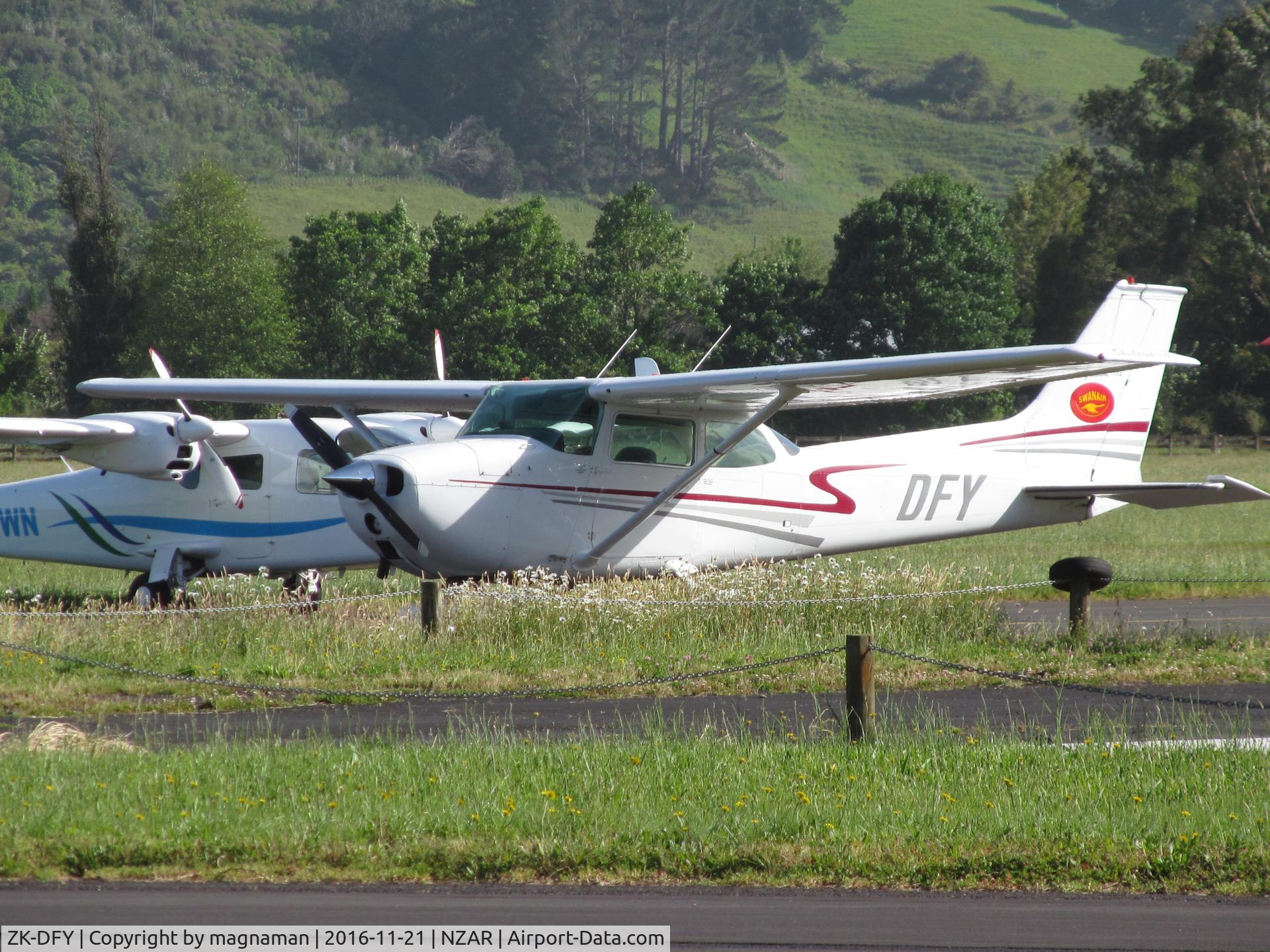 ZK-DFY, Cessna 172L C/N 17260735, at Ardmore on east ramp