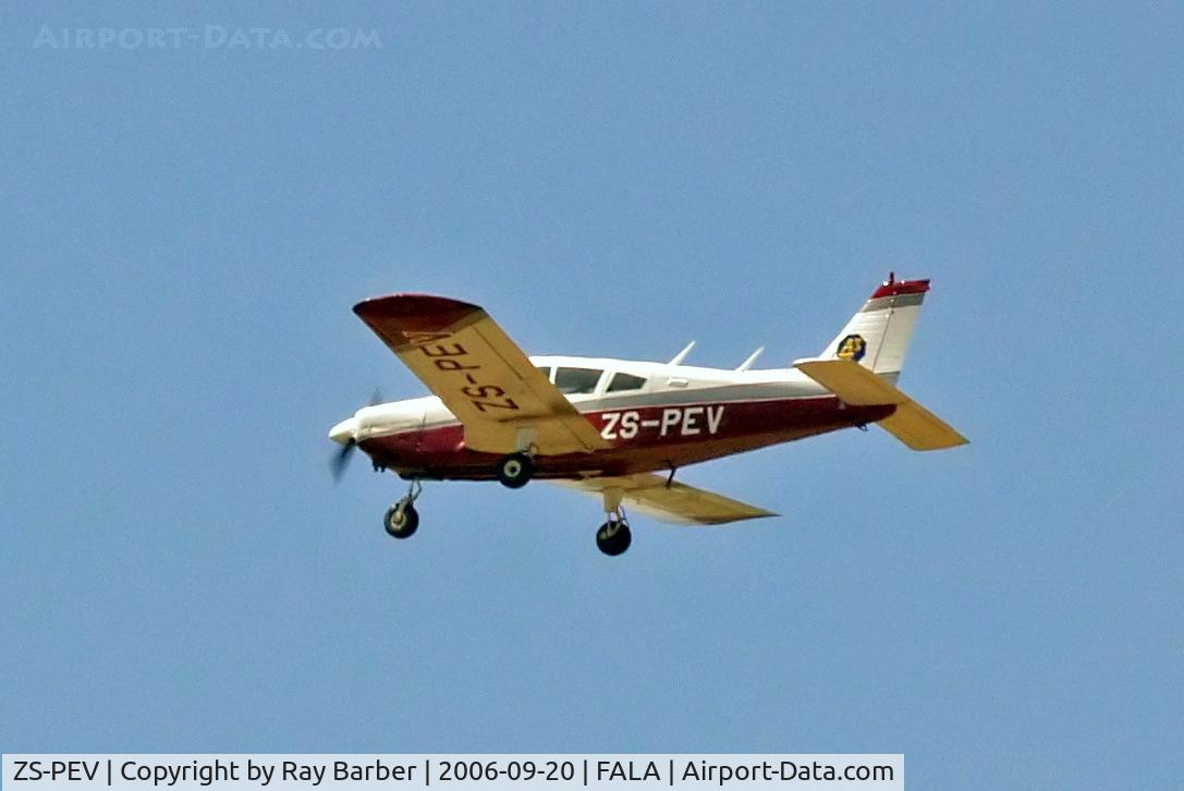 ZS-PEV, 1973 Piper PA-28-180 Cherokee C/N 28-7305566, Piper PA-28-180 Cherokee [28-7305566] Lanseria~ZS 20/09/2006