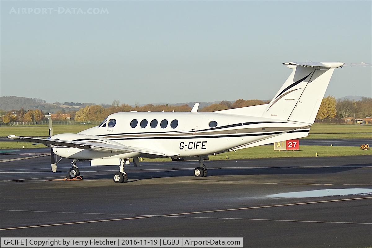 G-CIFE, 2003 Raytheon B200 King Air C/N BB-1829, 2003 Raytheon B200 King Air, c/n: BB-1829 at Staverton