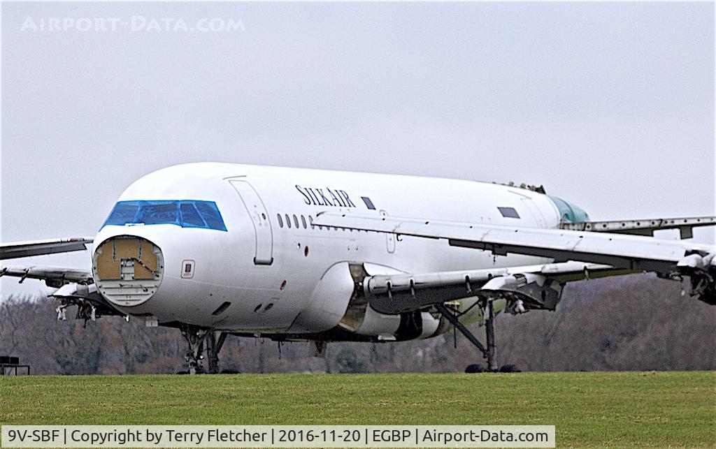9V-SBF, 2007 Airbus A319-132 C/N 3104, 2007 Airbus A319-132, c/n: 3104 being scrapped at Kemble in 2016