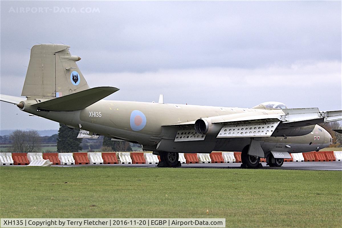 XH135, 1959 English Electric Canberra PR.9 C/N SH1725, English Electric Canberra PR.9, c/n: SH1725 at Kemble