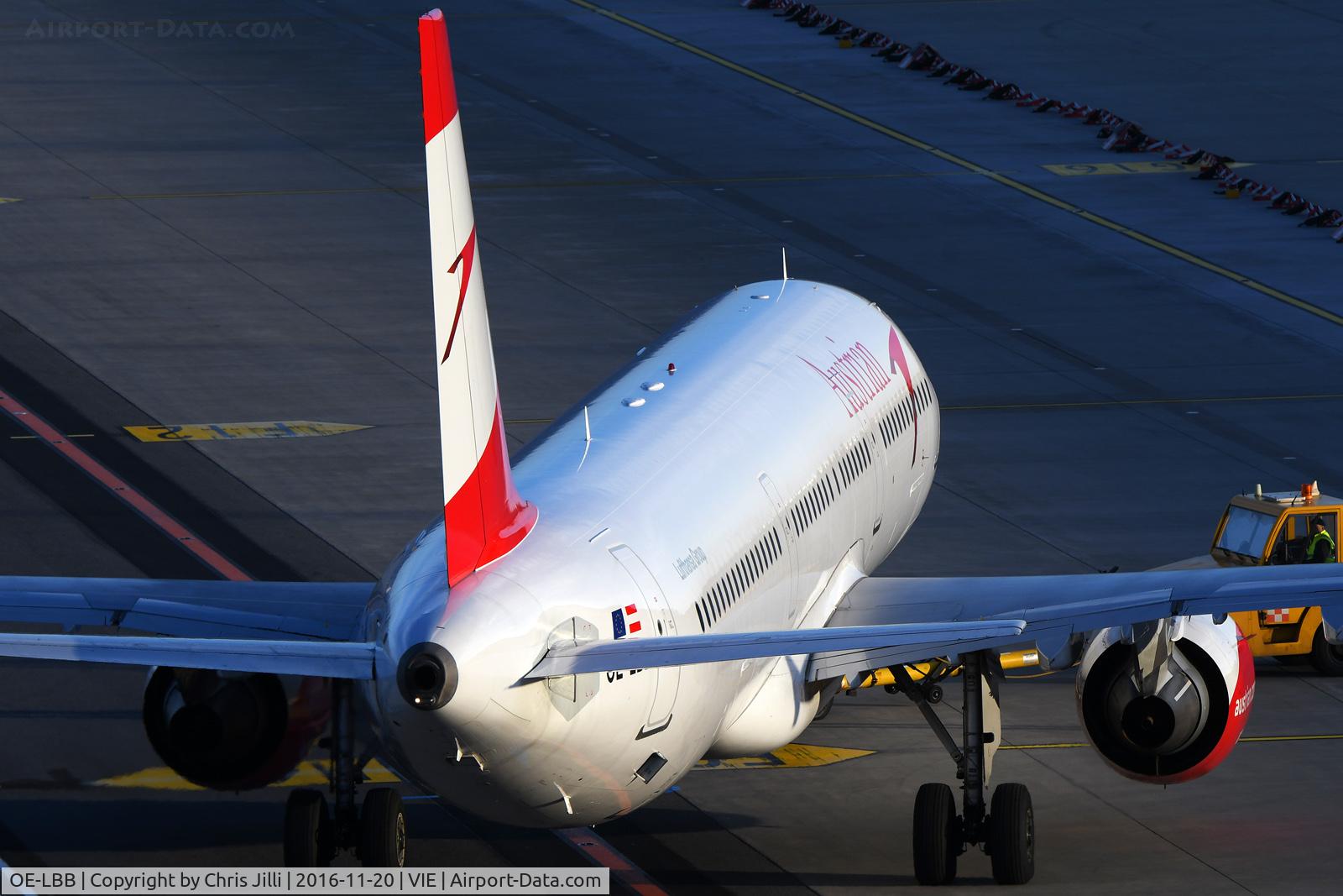 OE-LBB, 1995 Airbus A321-111 C/N 570, Austrian Airlines