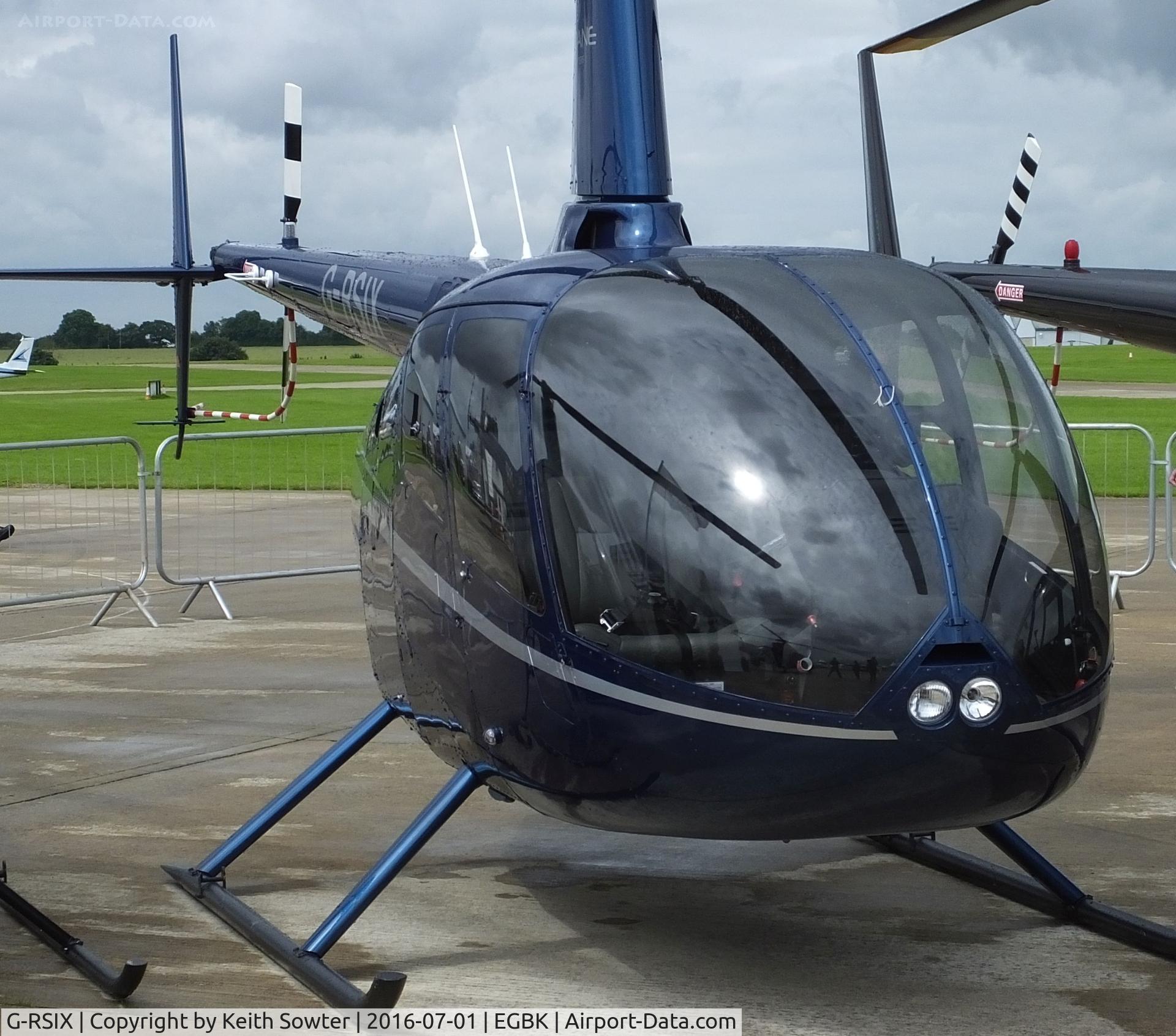 G-RSIX, 2011 Robinson R66 Turbine C/N 0017, Displayy aircaft