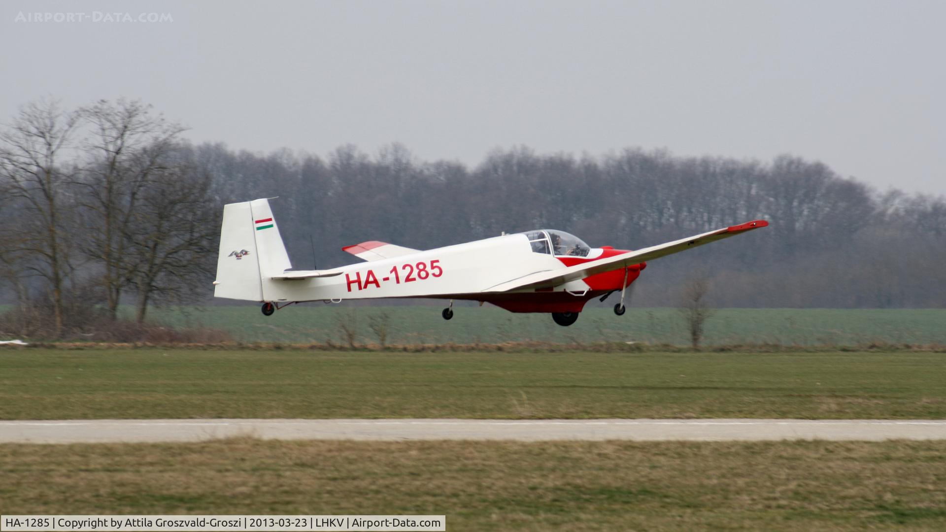HA-1285, 1972 Scheibe SF-25C Falke 1700 C/N 4227, Kaposújlak Airport, Hungary.