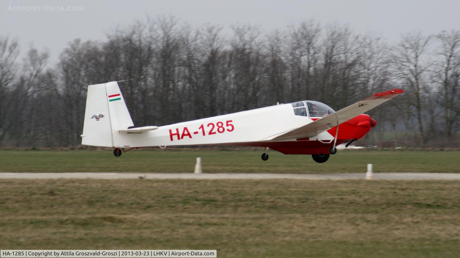 HA-1285, 1972 Scheibe SF-25C Falke 1700 C/N 4227, Kaposújlak Airport, Hungary.