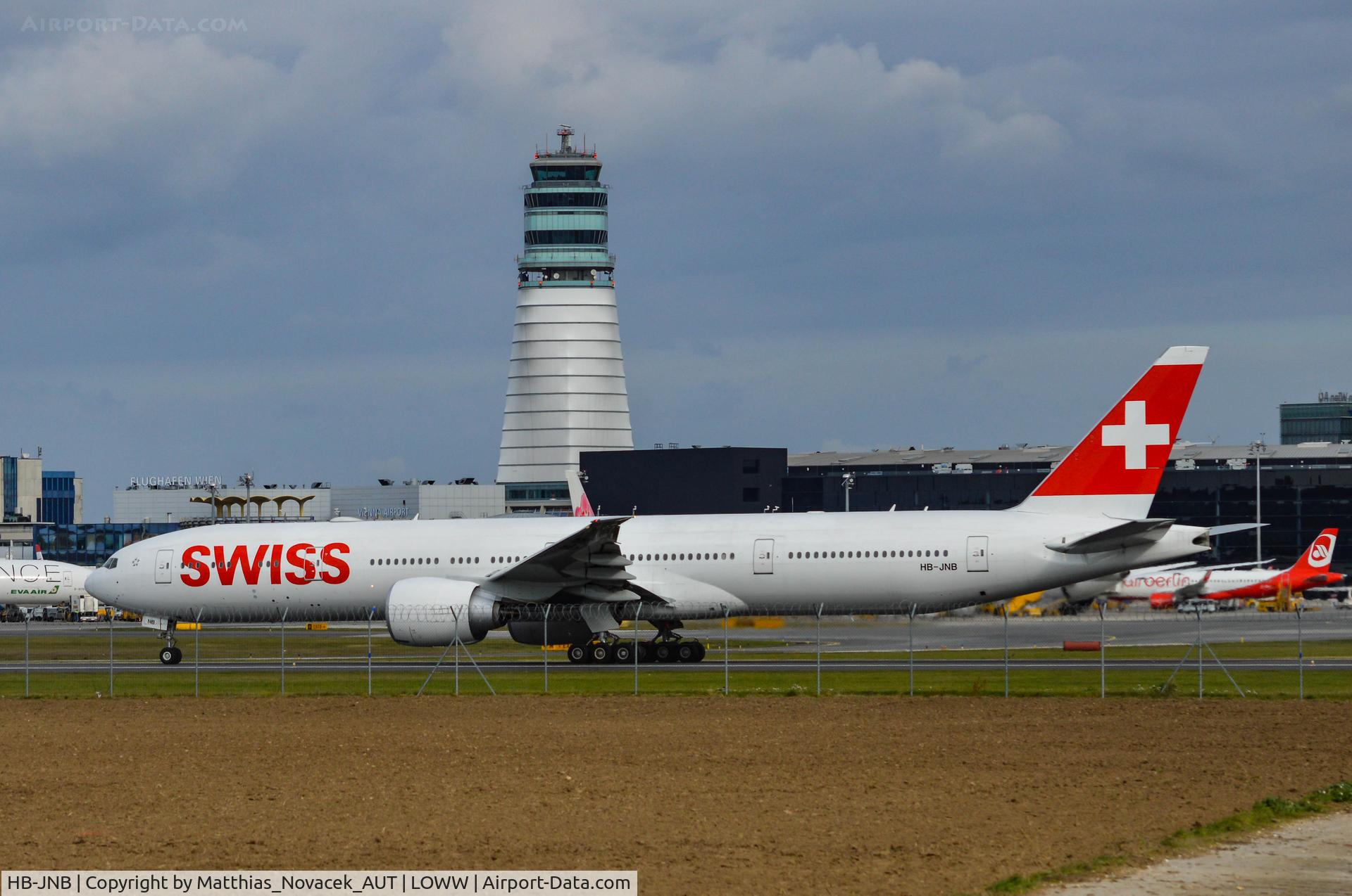 HB-JNB, 2016 Boeing 777-3DE/ER C/N 44583, SWISS 777