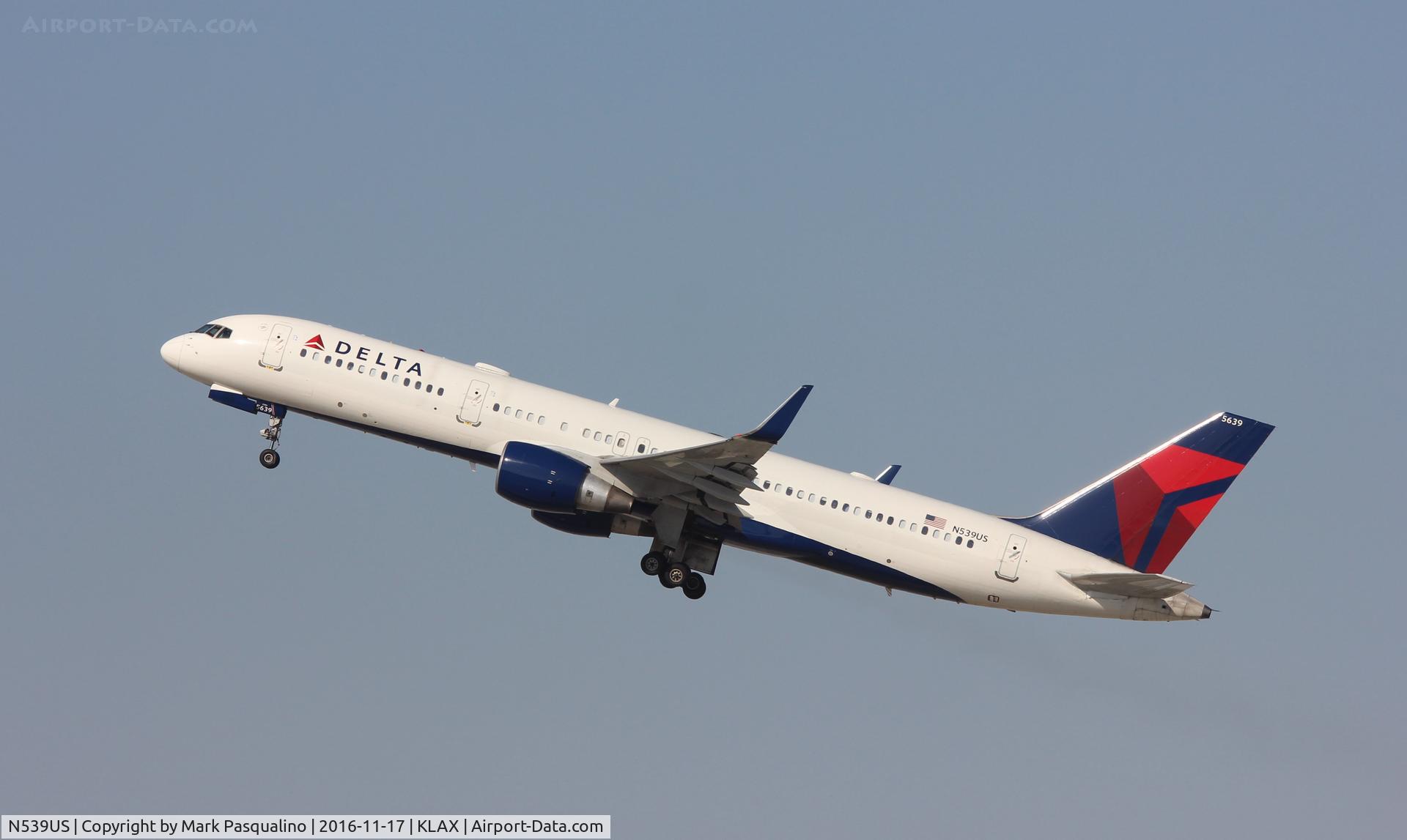 N539US, 1996 Boeing 757-251 C/N 26486, Boeing 757-200