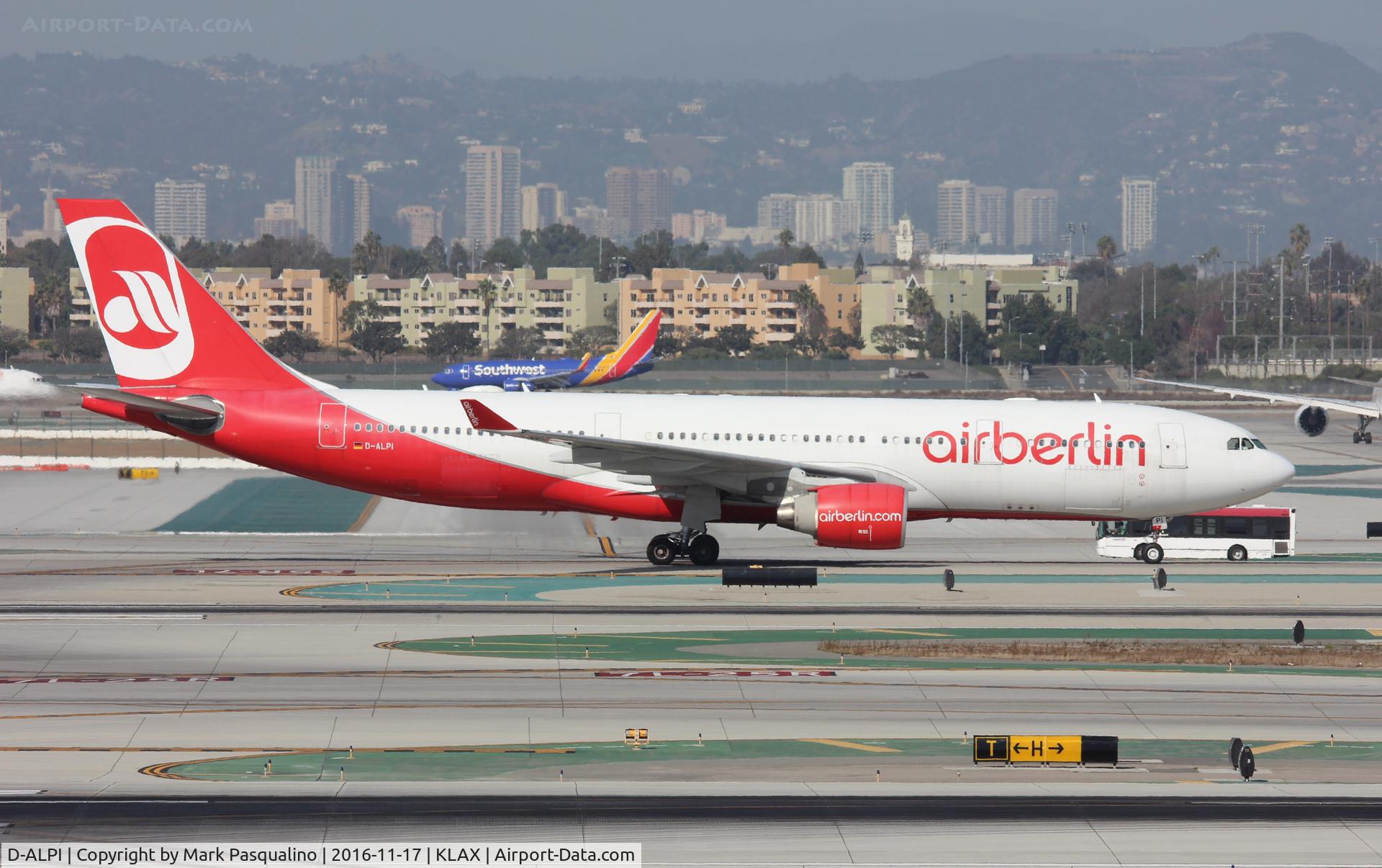 D-ALPI, 2007 Airbus A330-223 C/N 828, Airbus A330-200