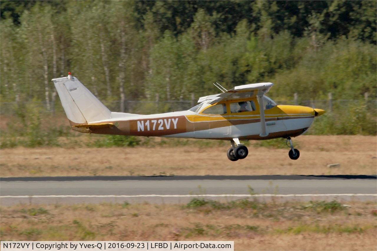 N172VY, 1963 Cessna 172D C/N 17250568, Cessna 172D Skyhawk, Landing rwy 05, Bordeaux Mérignac airport (LFBD-BOD)