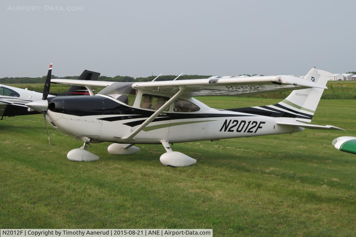 N2012F, 2006 Cessna 182T Skylane C/N 18281769, 2006 Cessna 182T, c/n: 18281769,  2015 AOPA FLY-IN Minneapolis, MN