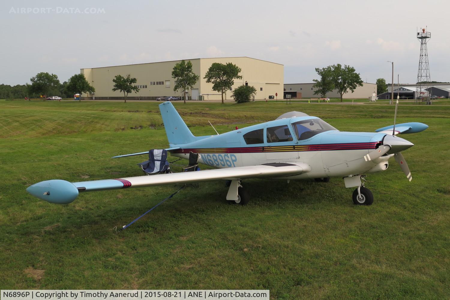 N6896P, 1960 Piper PA-24-250 Comanche C/N 24-2030, 1960 Piper PA-24-250, c/n: 24-2030
, 2015 AOPA FLY-IN Minneapolis, MN