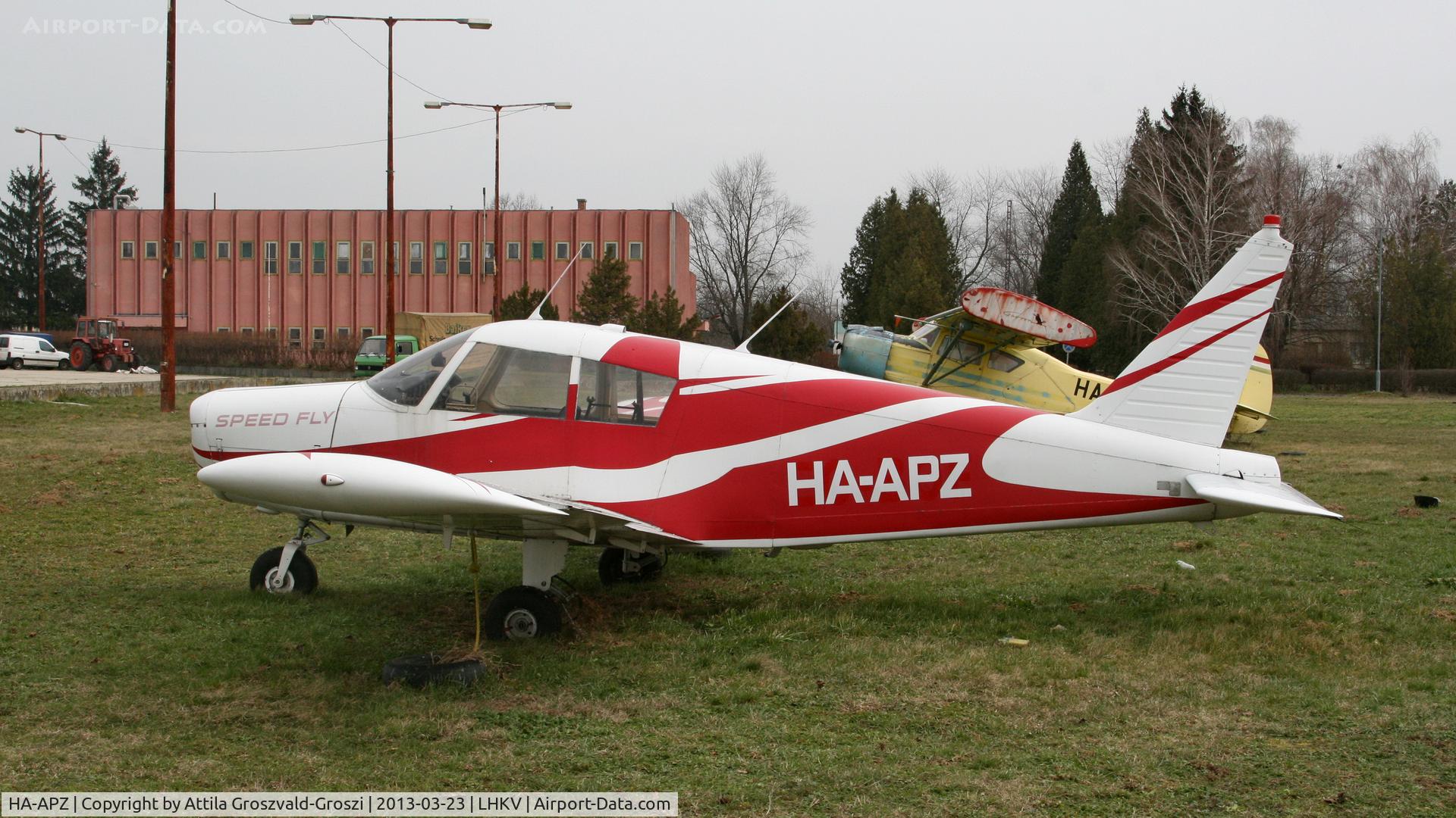 HA-APZ, 1968 Piper PA-28-140 Cherokee Cruiser C/N 28-24125, Kaposújlak Airport, Hungary.