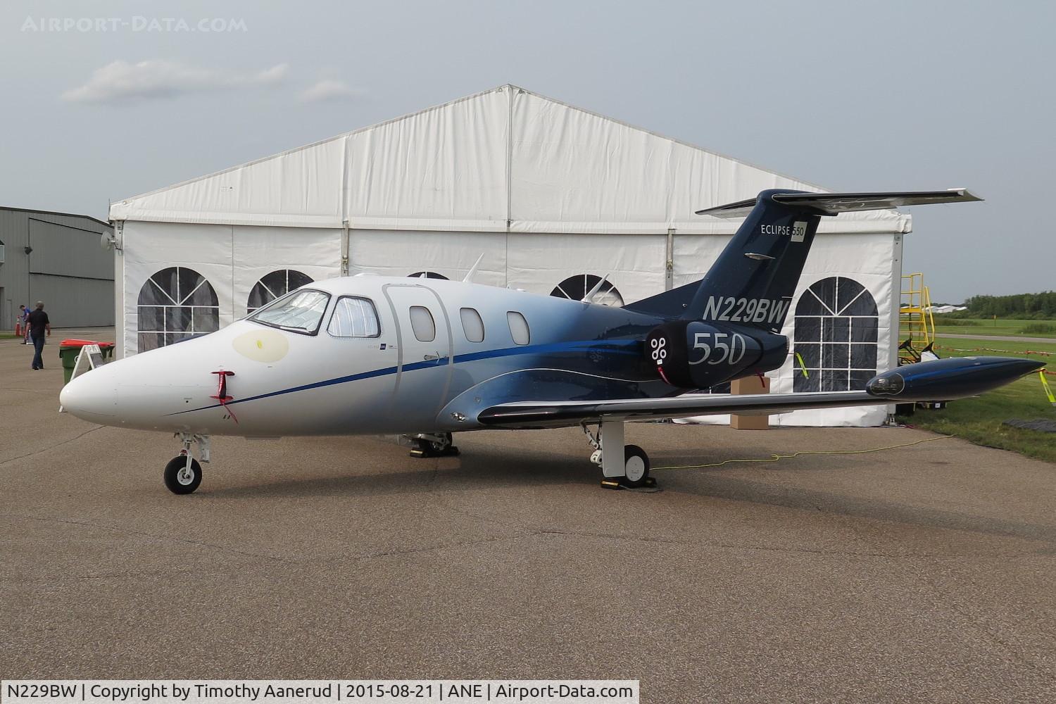 N229BW, 2013 Eclipse Aviation Corp EA550 C/N 550-0264, 2013 Eclipse Aviation Corp 550, c/n: 550-0264, 2015 AOPA FLY-IN Minneapolis, MN