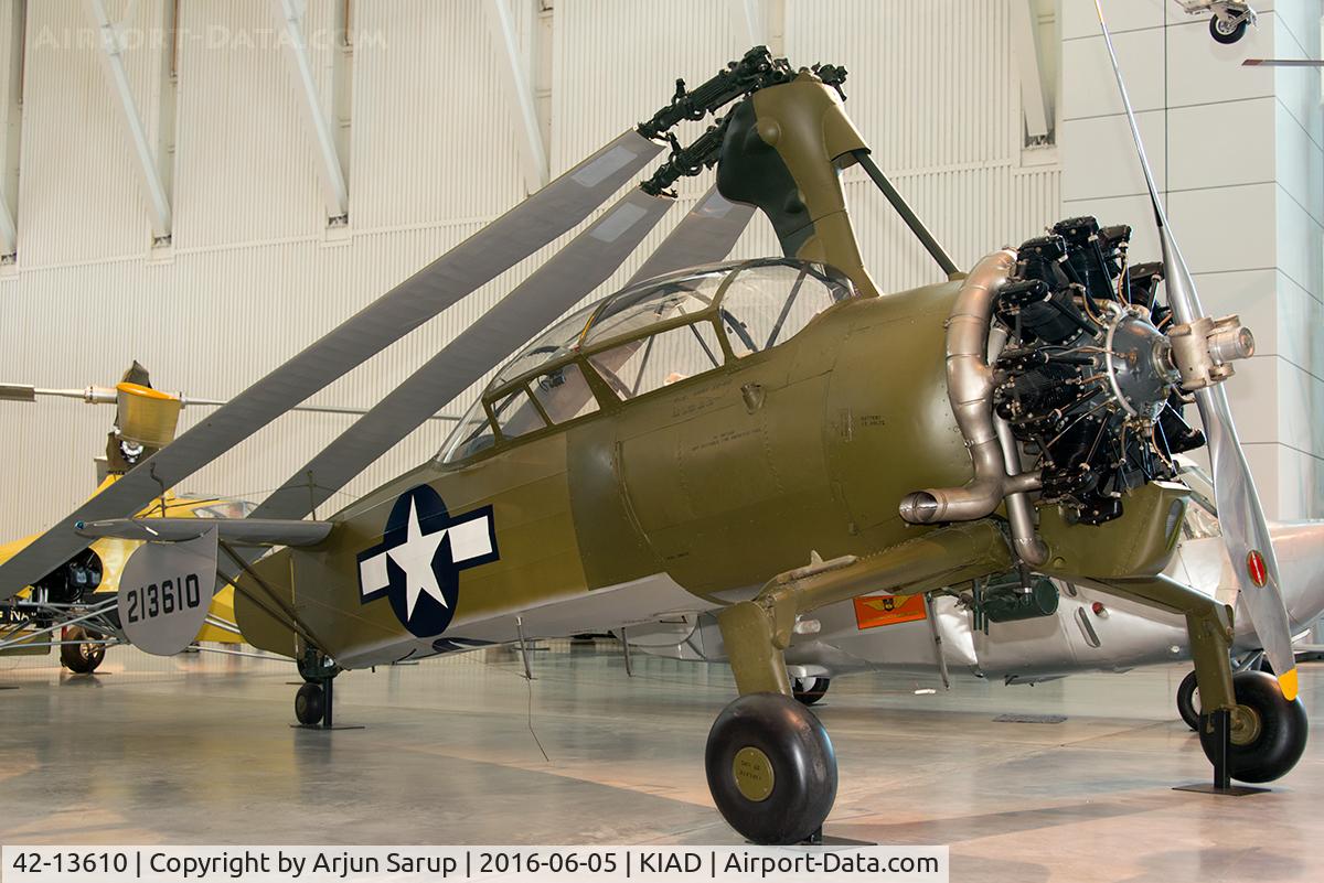 42-13610, 1942 Kellett XO-60 C/N 118, Experimental Autogiro on display in the Vertical Flight exhibition at the Steven F. Udvar-Hazy Center, National Air and Space Museum. These series of Autogiros were difficult to handle, leading to several accidents.