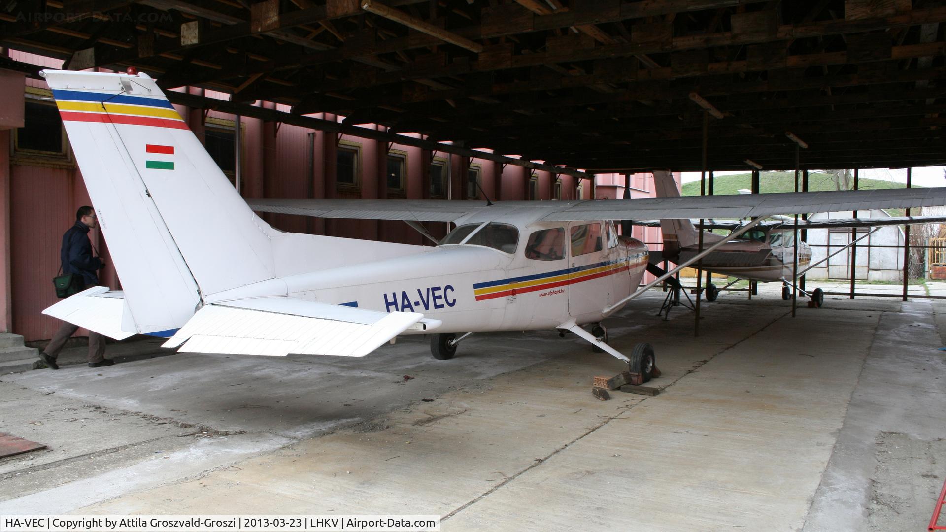 HA-VEC, 1974 Reims FR172J Reims Rocket C/N 0481, Kaposújlak Airport, Hungary.