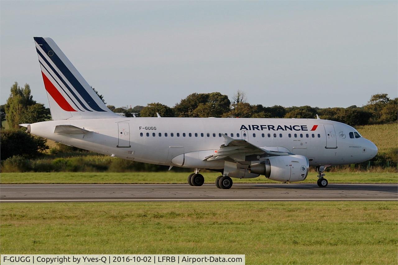 F-GUGG, 2004 Airbus A318-111 C/N 2317, Airbus A318-111, Take off run rwy 07R, Brest-Bretagne airport (LFRB-BES)