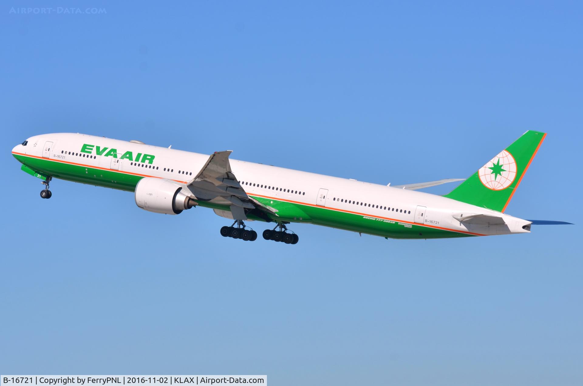 B-16721, 2015 Boeing 777-35E/ER C/N 43290, Eva Air B773 taking-off for Taipei.