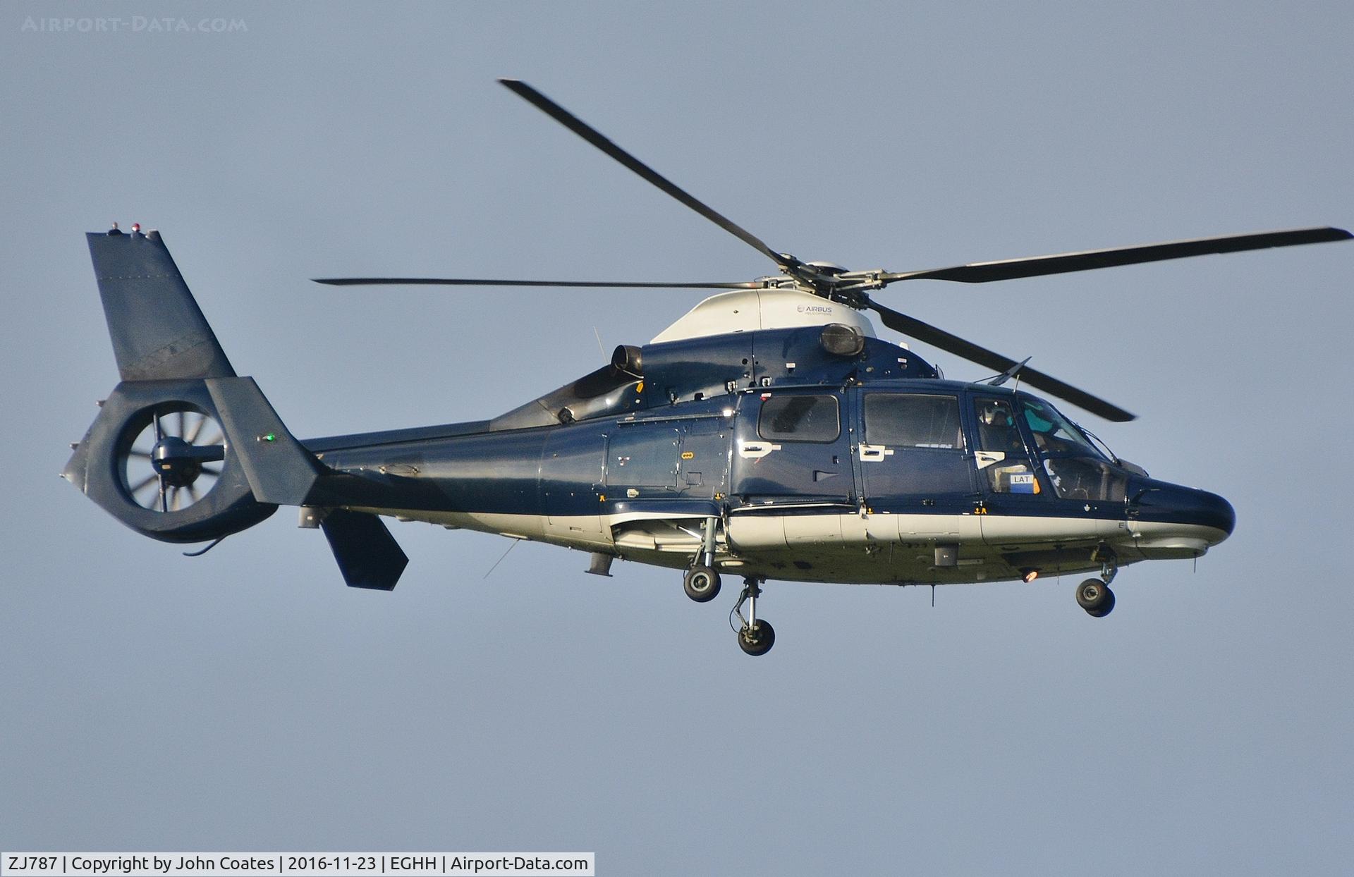 ZJ787, Eurocopter AS-365N-3 Dauphin AH.1 C/N 6824, Finals to 08