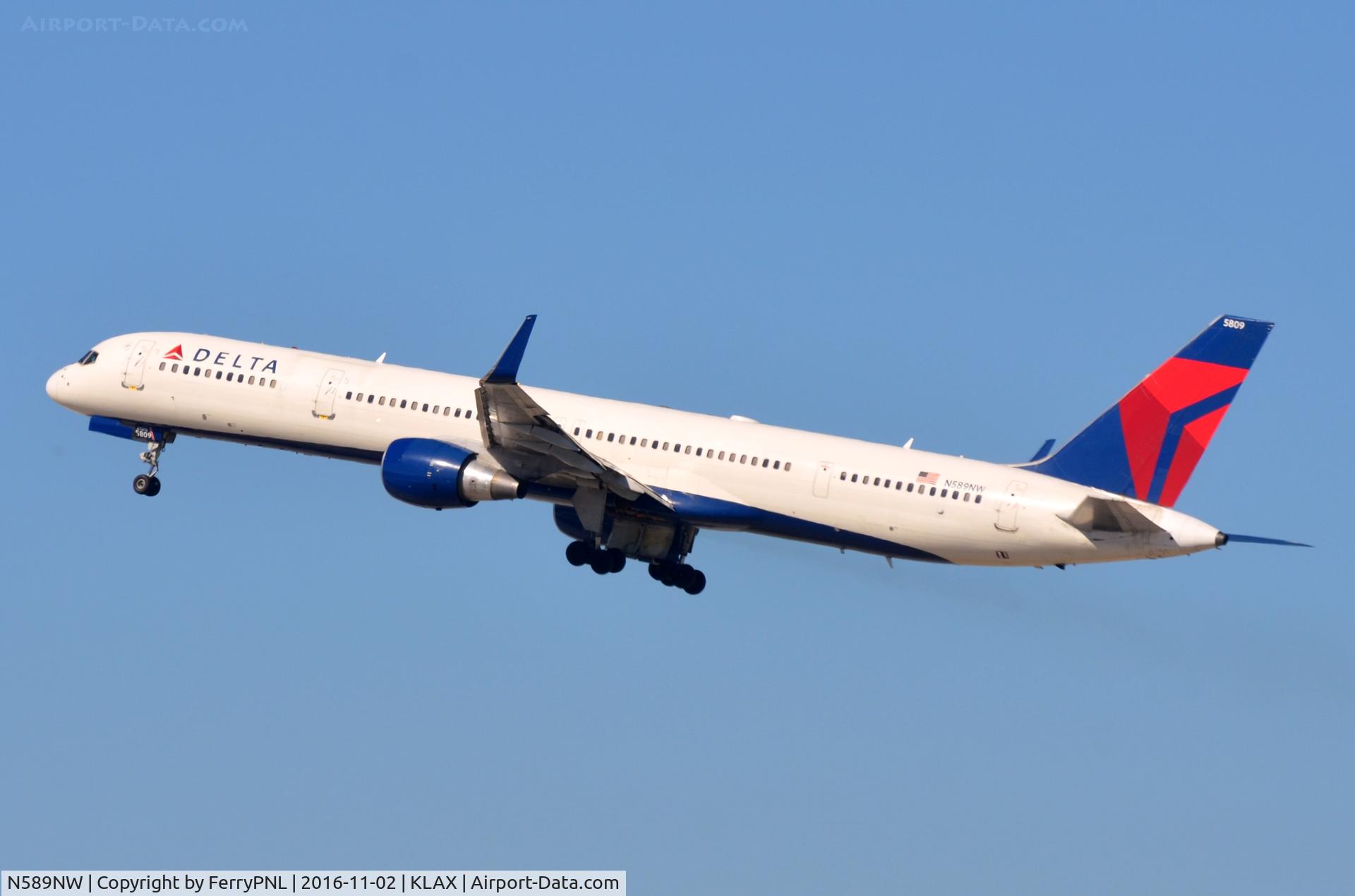 N589NW, 2003 Boeing 757-351 C/N 32989, Delta B753