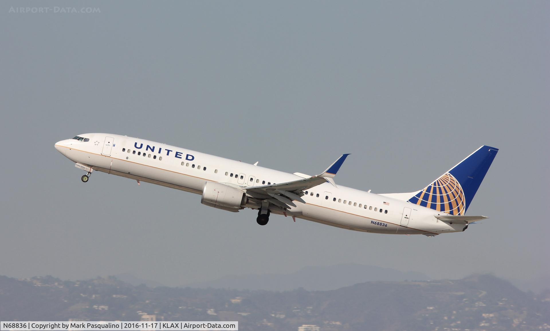N68836, 2014 Boeing 737-924/ER C/N 60088, Boeing 737-900ER