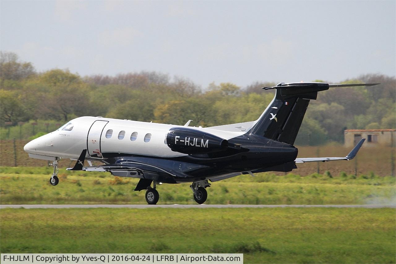 F-HJLM, 2015 Embraer EMB-505 Phenom 300 C/N 50500304, Embraer EMB 505 Phenom 300, Landing rwy 25L, Brest-Bretagne airport (LFRB-BES)
