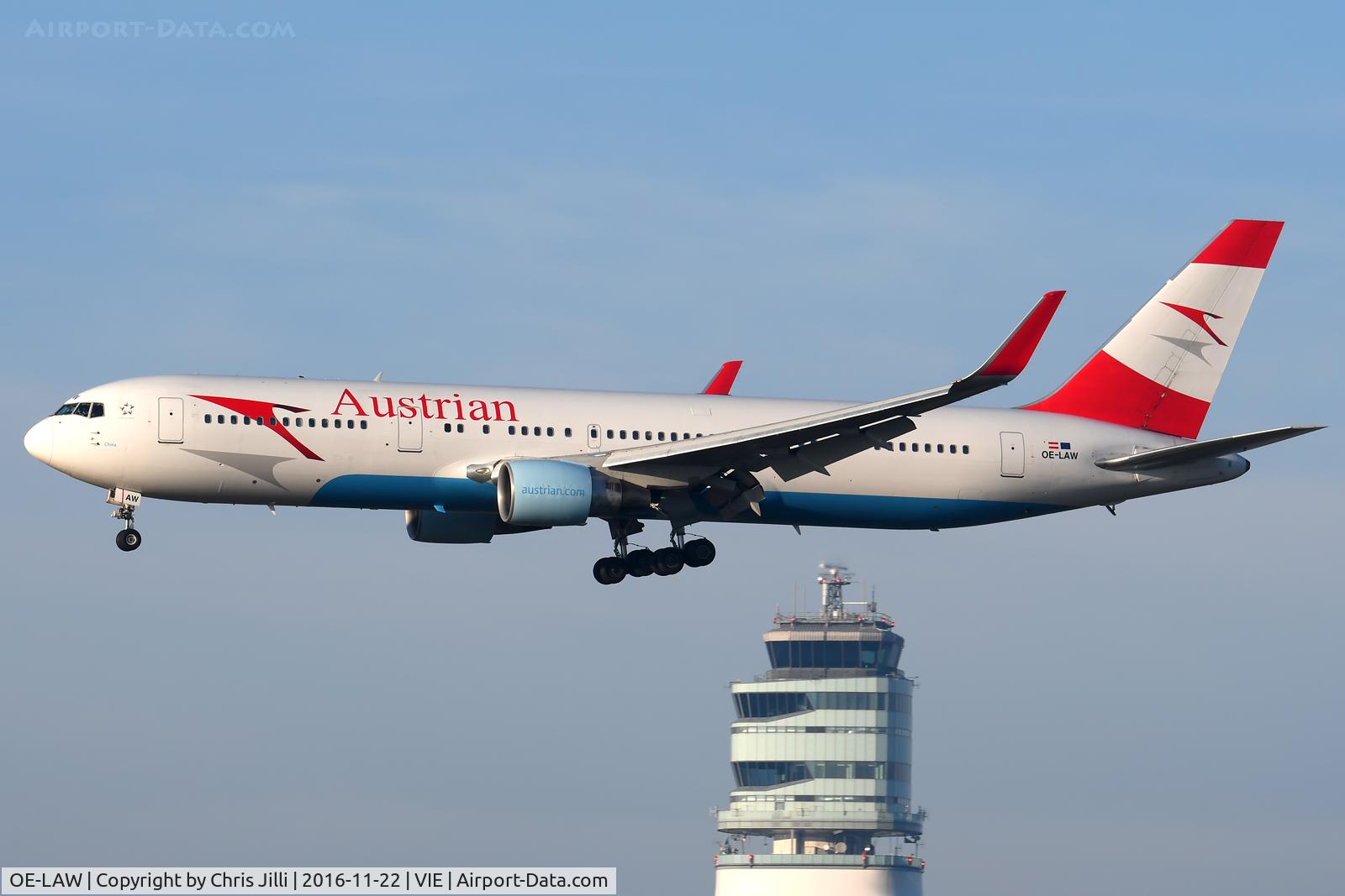 OE-LAW, 1992 Boeing 767-3Z9/ER C/N 26417, Austrian Airlines