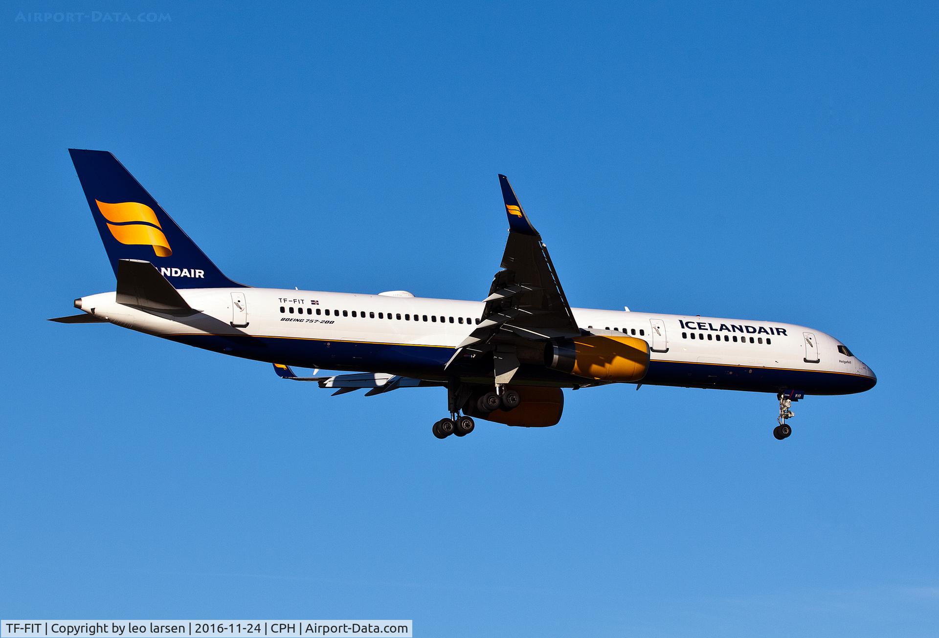 TF-FIT, 1994 Boeing 757-256 C/N 26244, Copenhagen 24.11.16