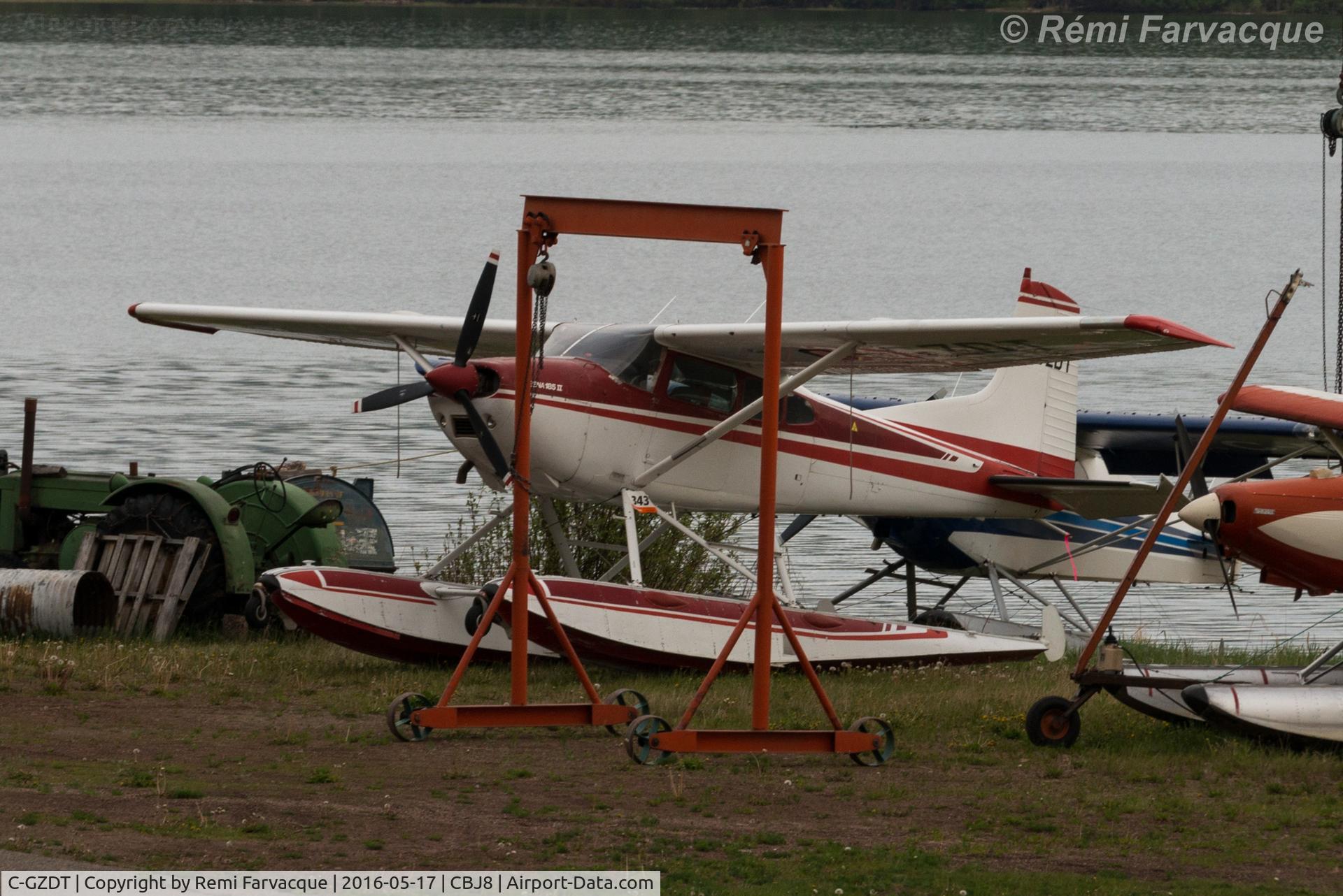 C-GZDT, 1979 Cessna A185F Skywagon 185 C/N 18503721, Parked on shore. No good angle to approach without trespassing.