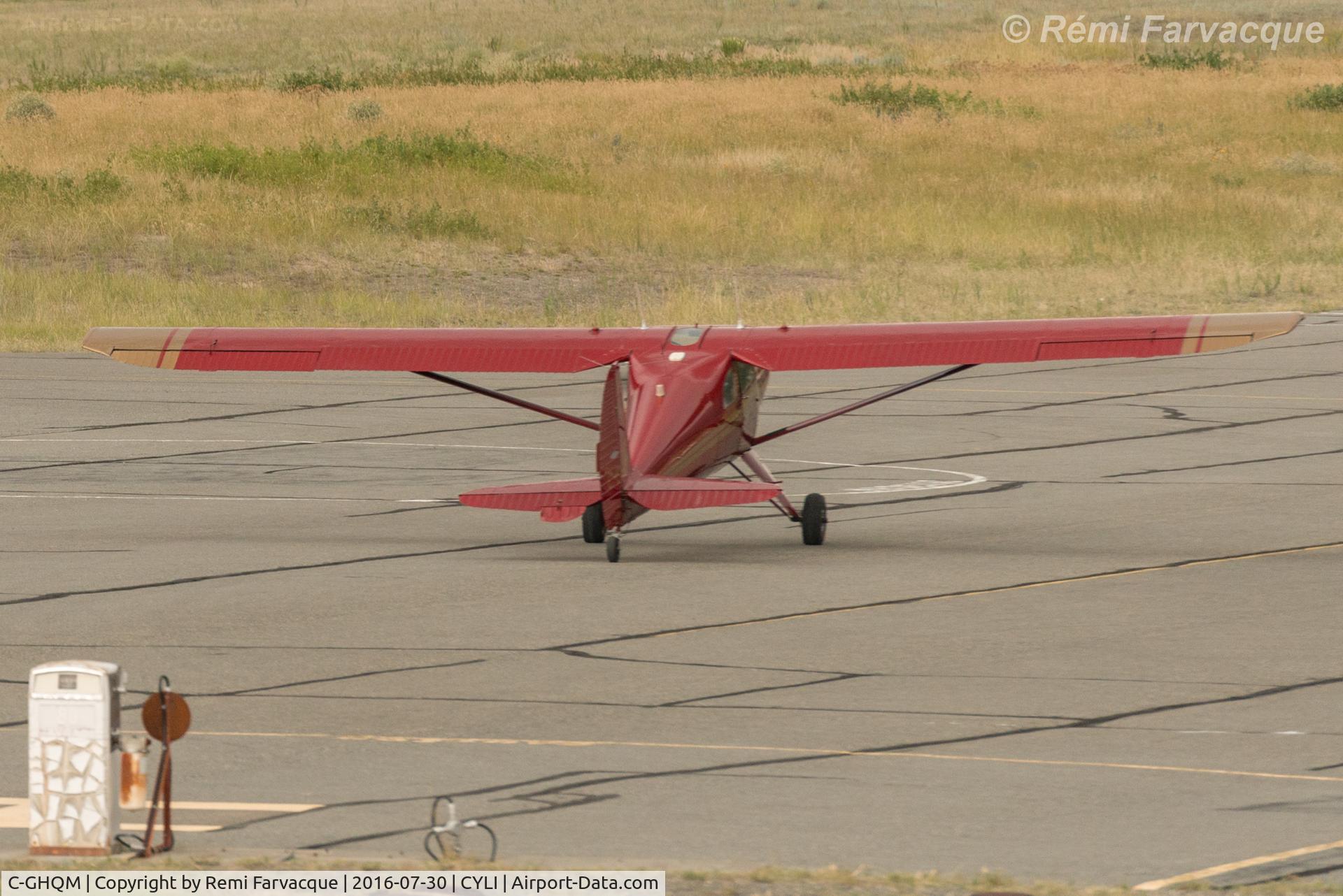 C-GHQM, 1947 Luscombe 8E Silvaire C/N 5123, Taxiing for take-off. South end of airfield.