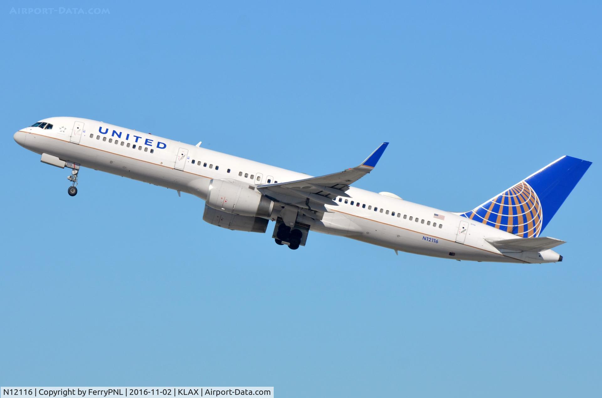 N12116, 1996 Boeing 757-224 C/N 27558, United B752 taking-off.