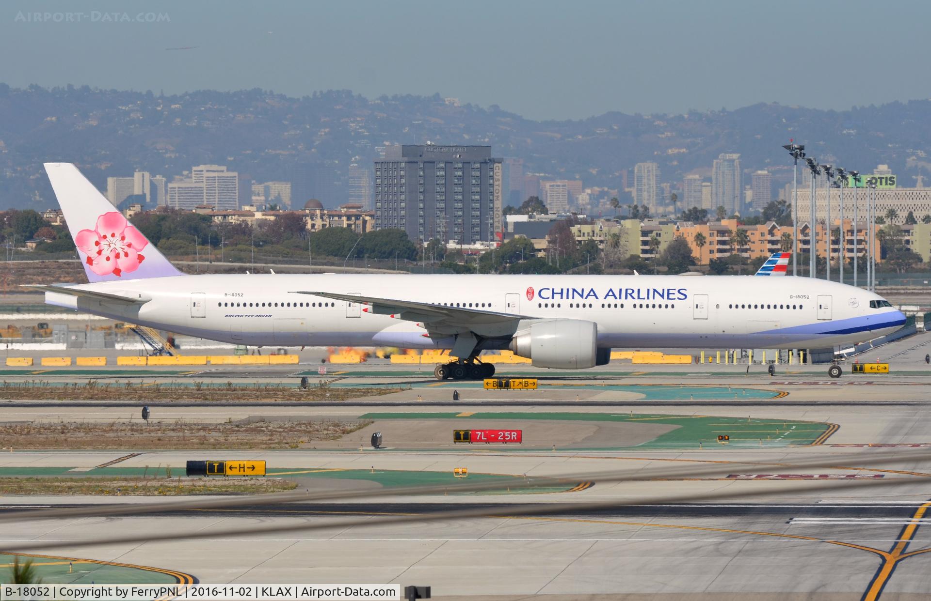 B-18052, 2014 Boeing 777-36N/ER C/N 41822, China Airlines B773