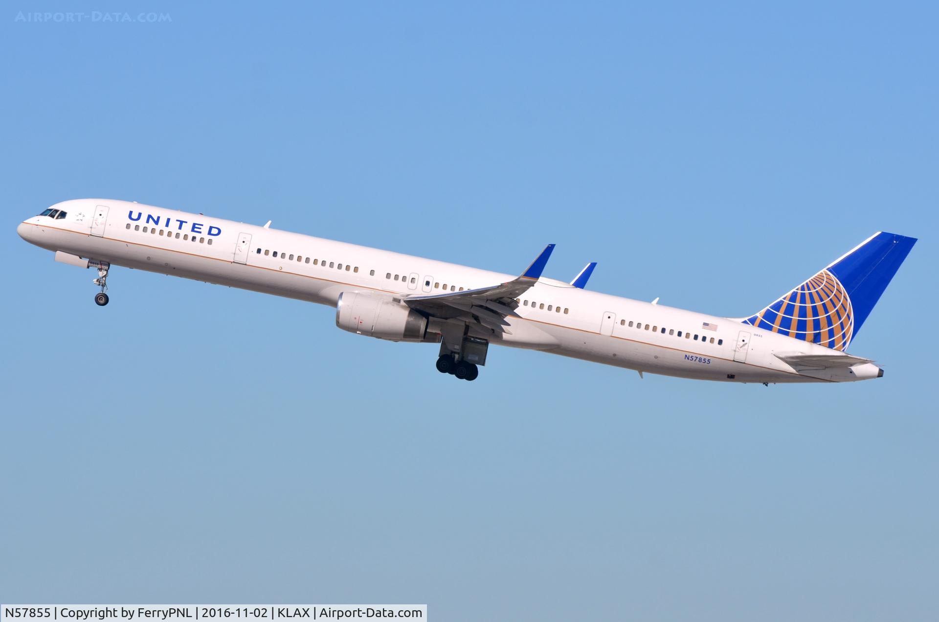 N57855, 2004 Boeing 757-324 C/N 32814, United B753