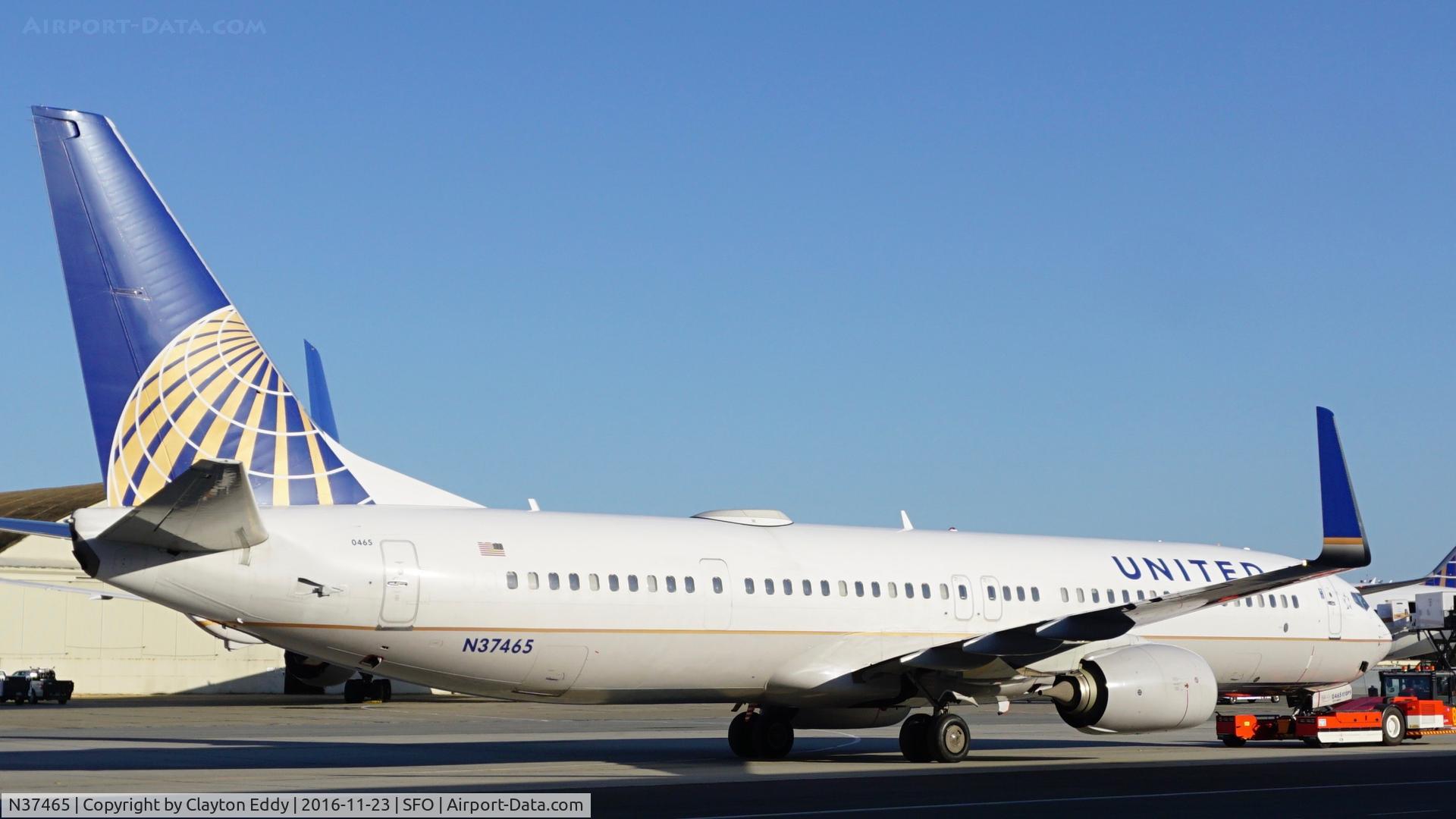 N37465, 2012 Boeing 737-924/ER C/N 36599, SFO 2016
