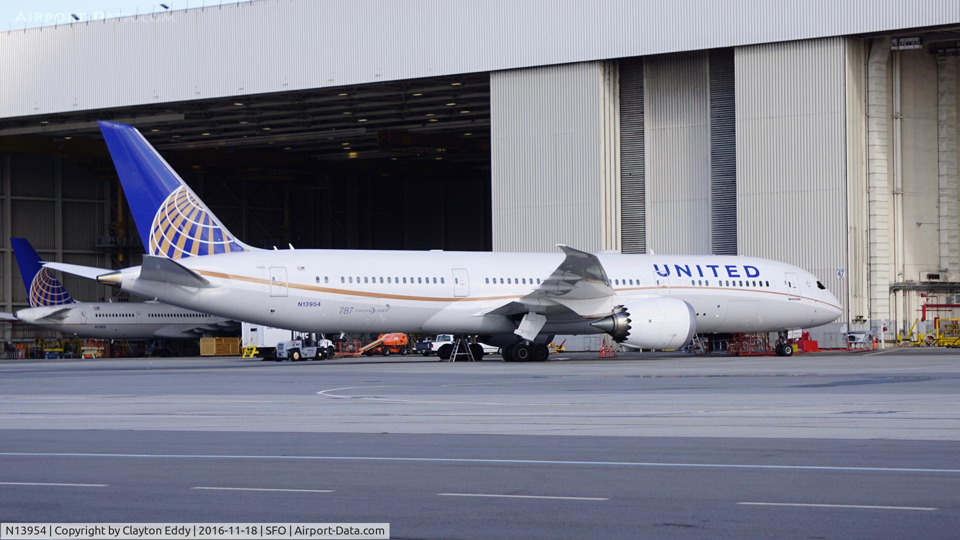 N13954, 2015 Boeing 787-9 Dreamliner C/N 36405, SFO 2016