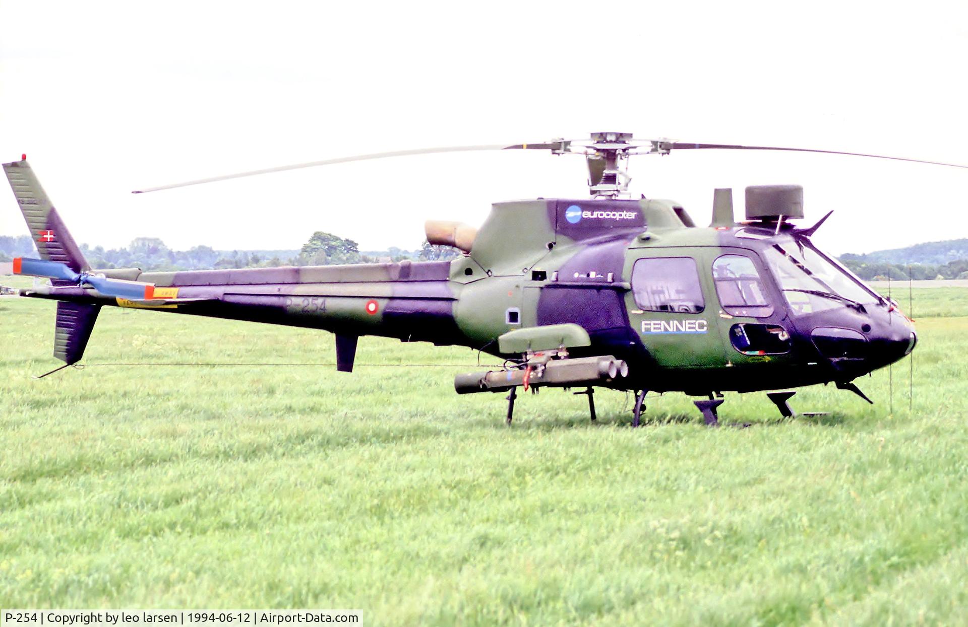 P-254, 1990 Aerospatiale AS-550C-2 Fennec C/N 2254, Vaerloese Air Base 12.6.94