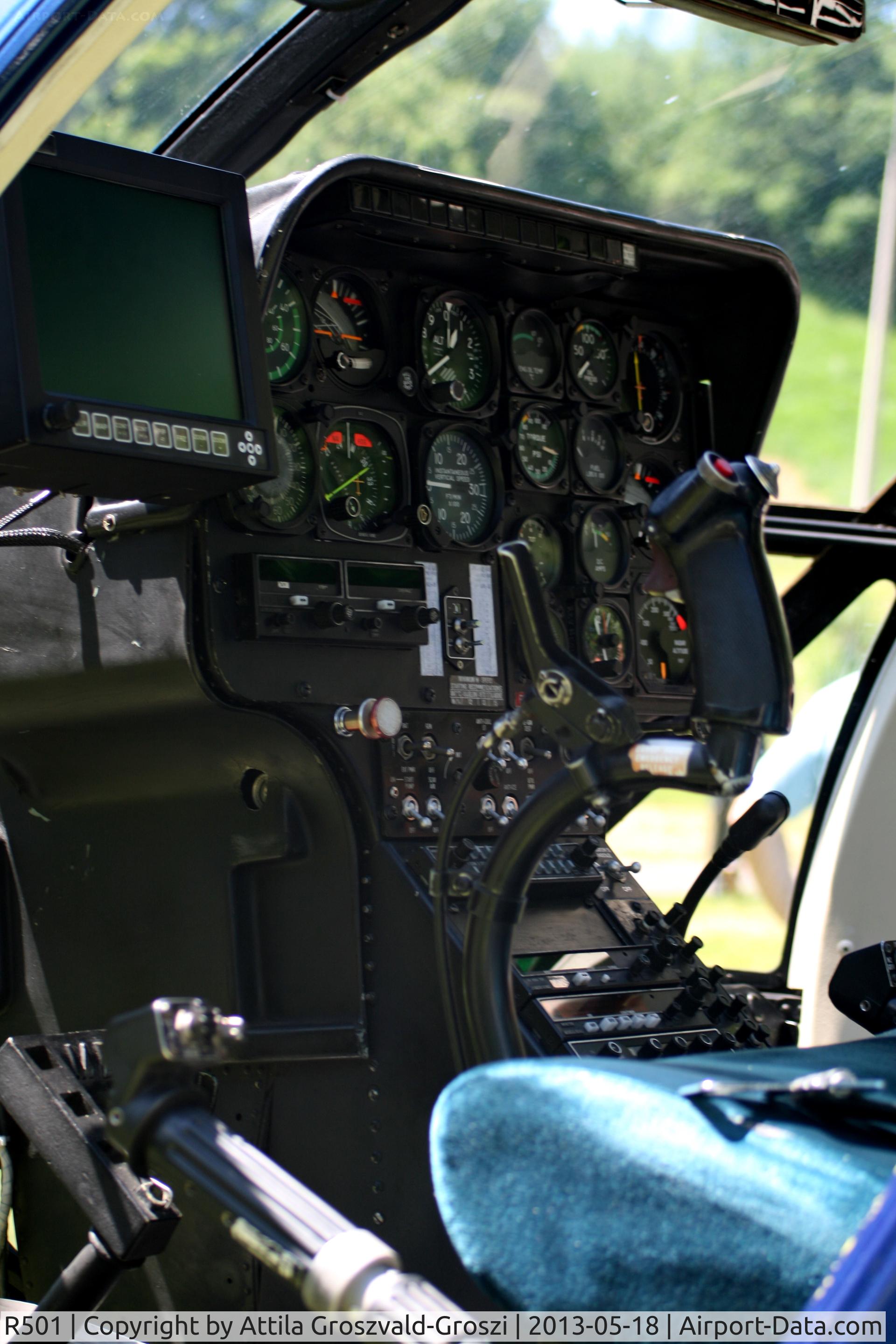 R501, 1989 McDonnell Douglas MD-500E (369E) C/N 0367E, Police officers' school open day. Csopak, Hungary.