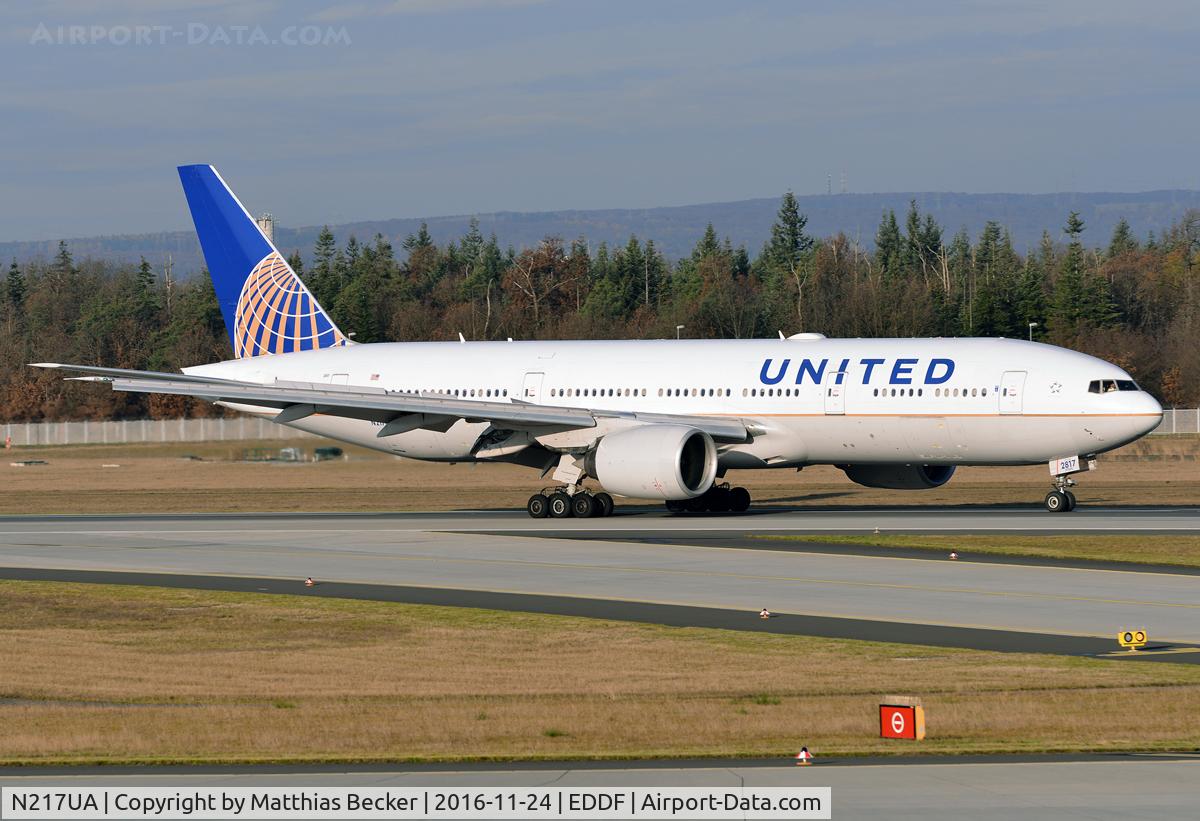 N217UA, 2000 Boeing 777-222 C/N 30550, N217UA