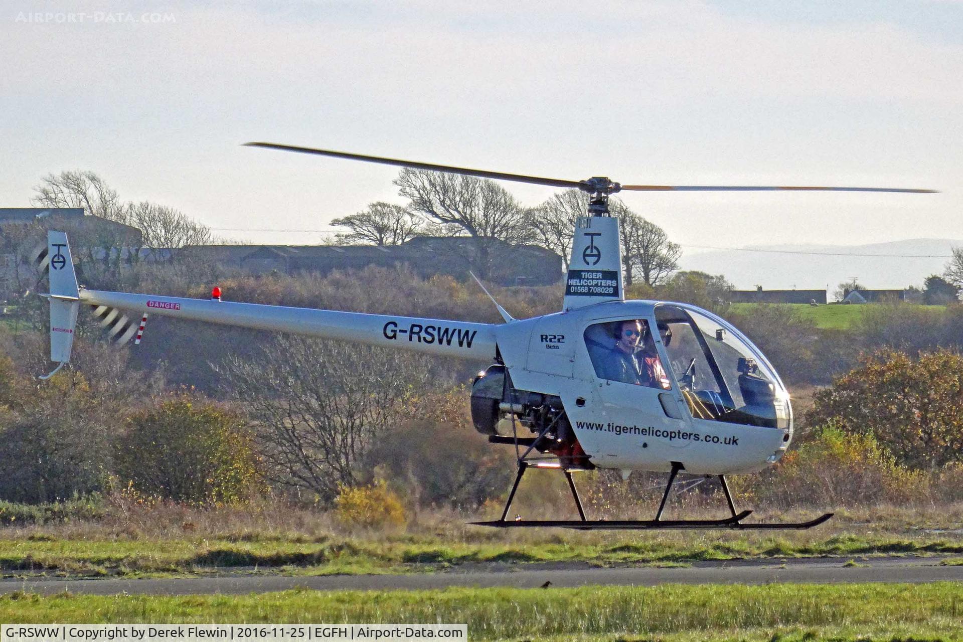 G-RSWW, 1991 Robinson R22 Beta C/N 1775, R22 Beta, Shobdon Herefordshire based, previously N40815, seen letting down.