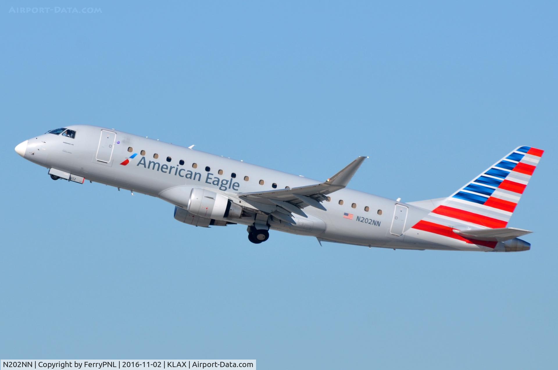 N202NN, 2015 Embraer 175LR (ERJ-170-200LR) C/N 17000467, American Eagle ERJ175