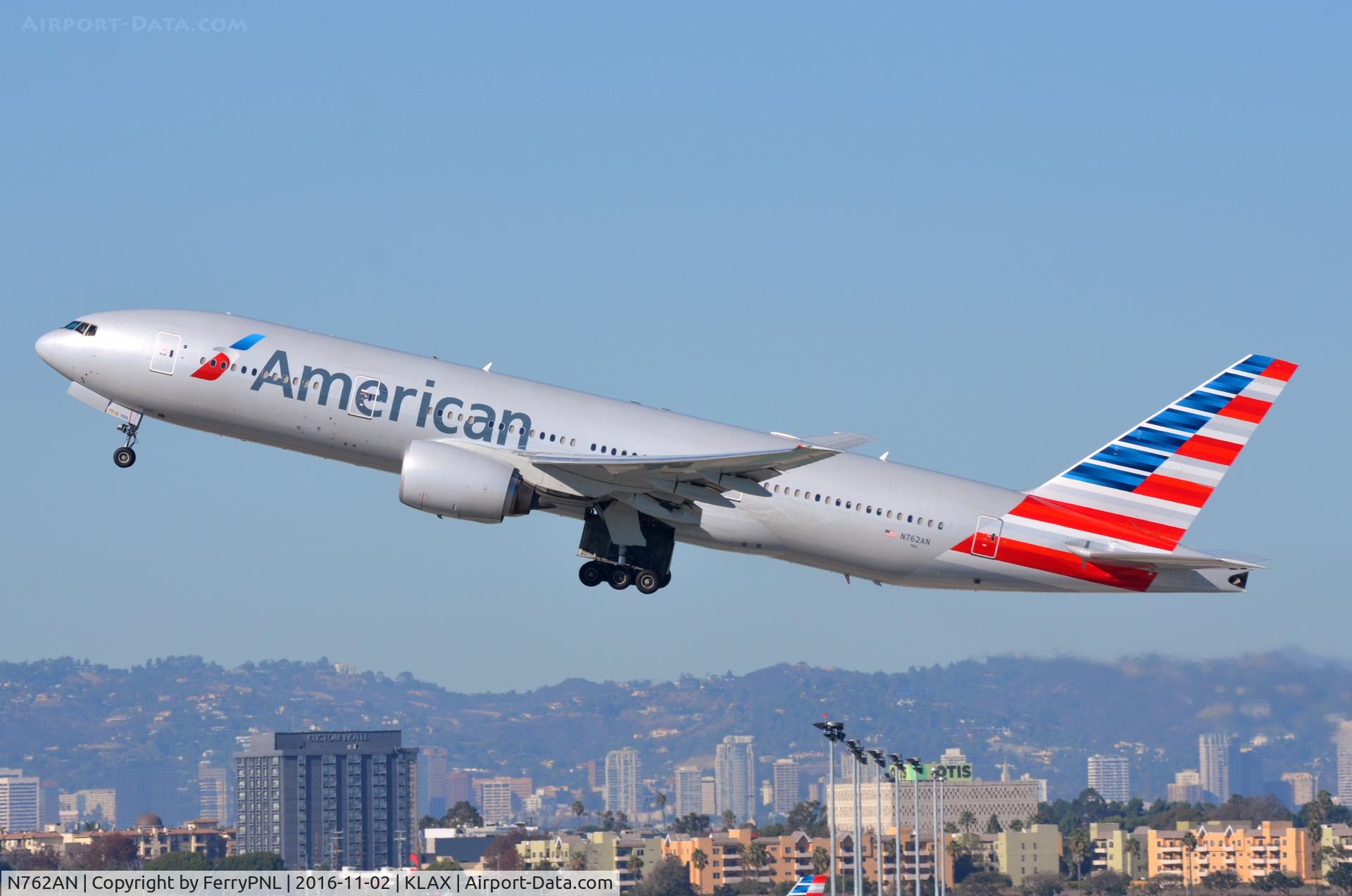 N762AN, 2002 Boeing 777-223 C/N 31479, AA B772